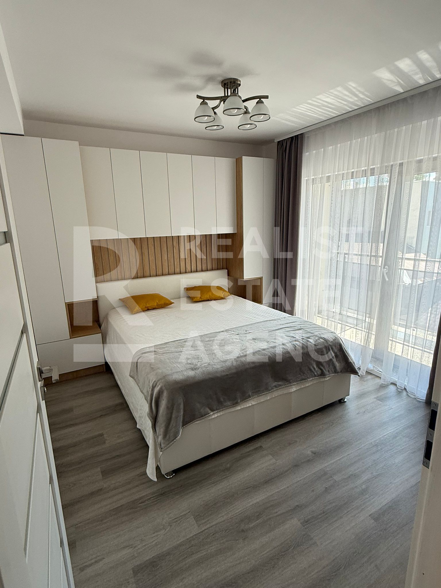 2 camere de închiriat, loc de parcare -  Strada Mircești, zona 1 Mai — fotografia 3