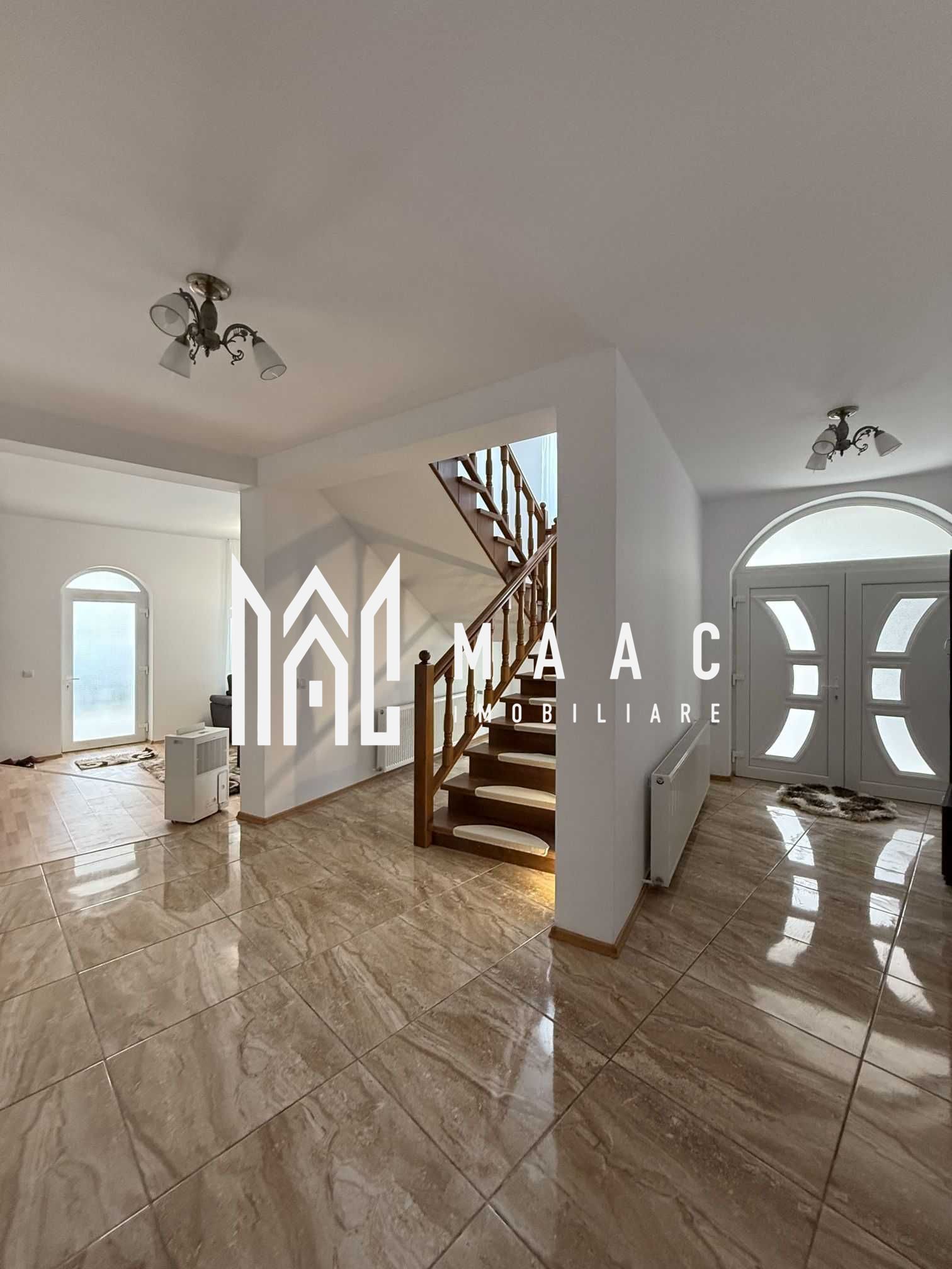 Casă | 4 camere | 240 MPU | Acces auto | Mediaș — fotografia 15