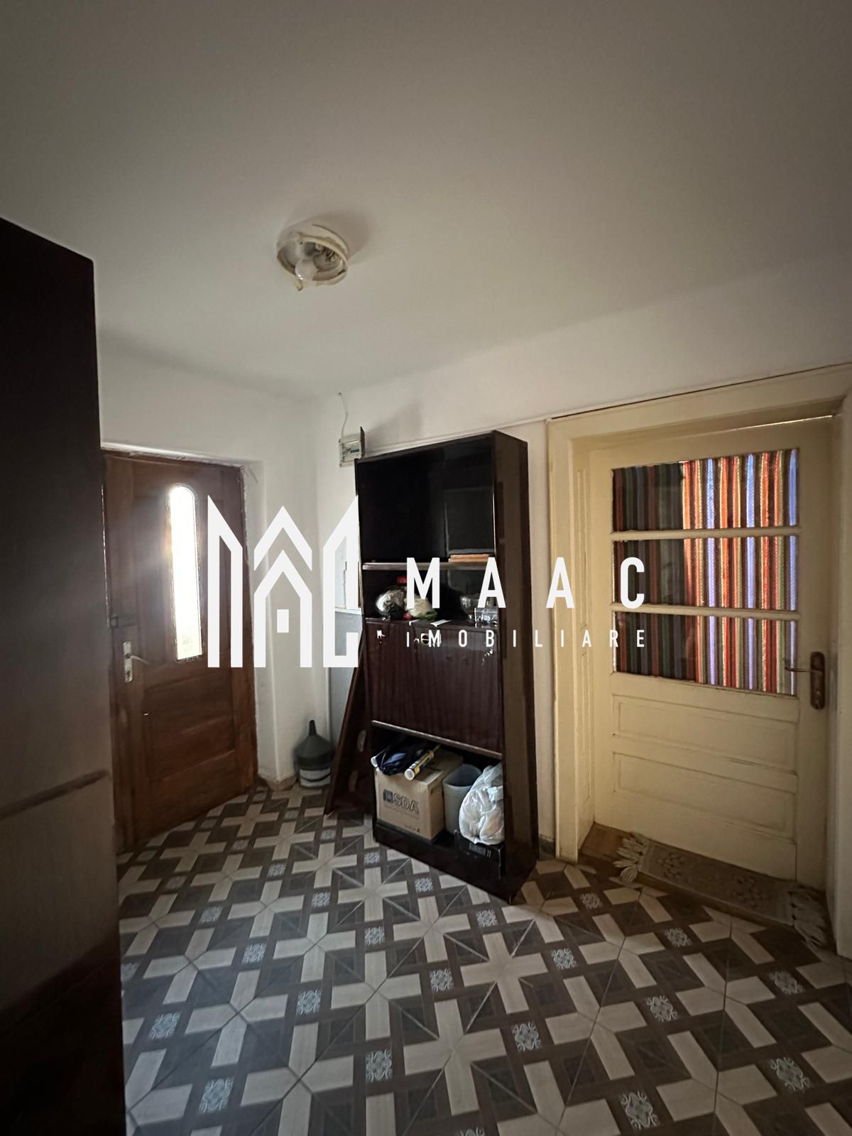Casă de vânzare Sibiu 4 camere | Central | 115 mp utili, curte privată — fotografia 4