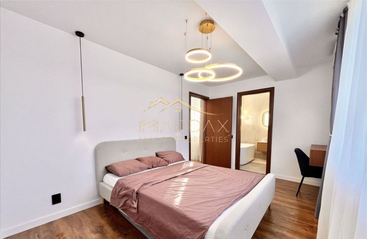Parcul Carol | 3 Camere Premium | Garaj Inclus | Renovat 2025 | Centrală Proprie — fotografia 4