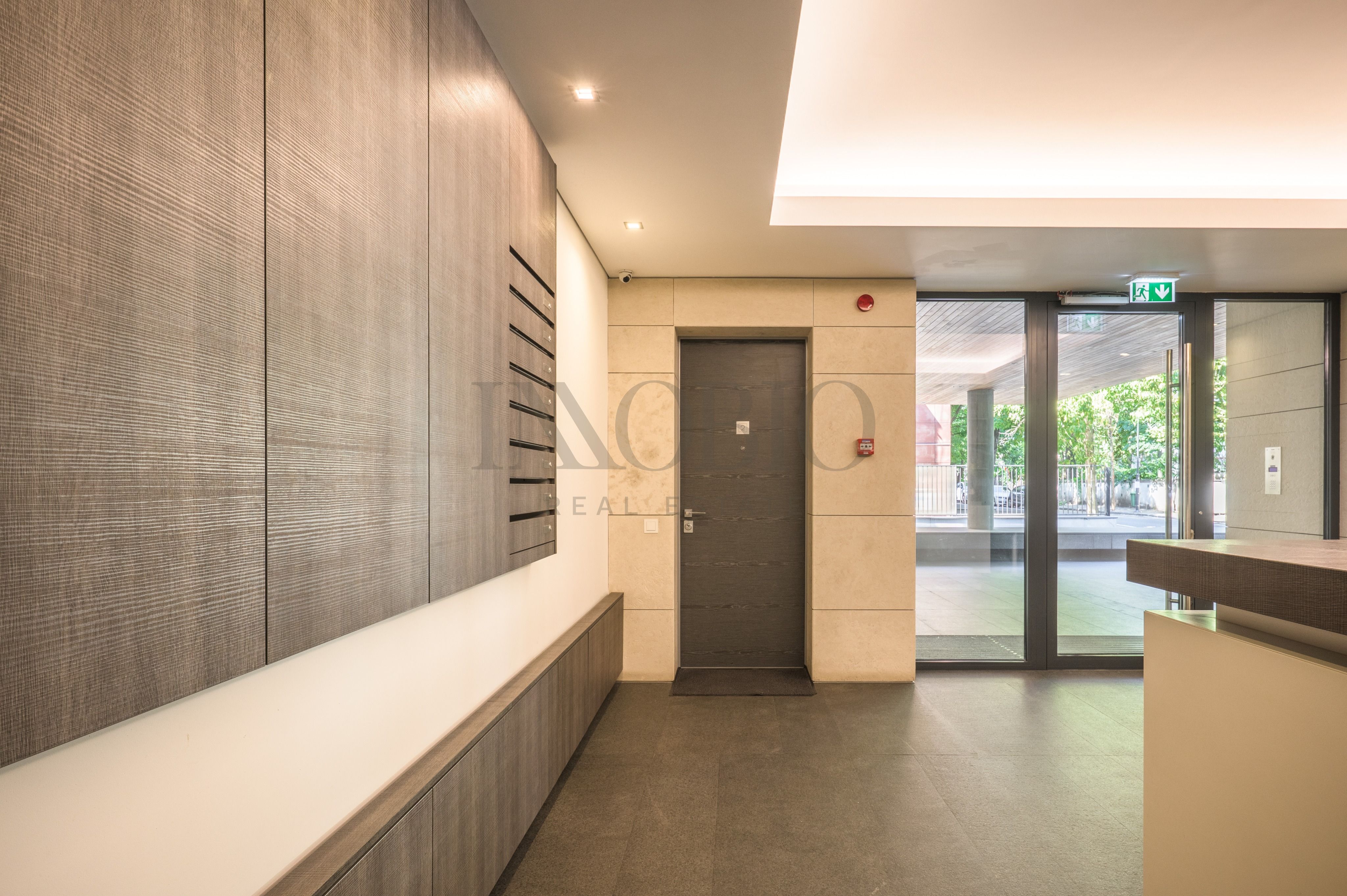 Reședință Exclusivistă cu 5 Camere | 201 mp | Terasă 25 mp — fotografia 7