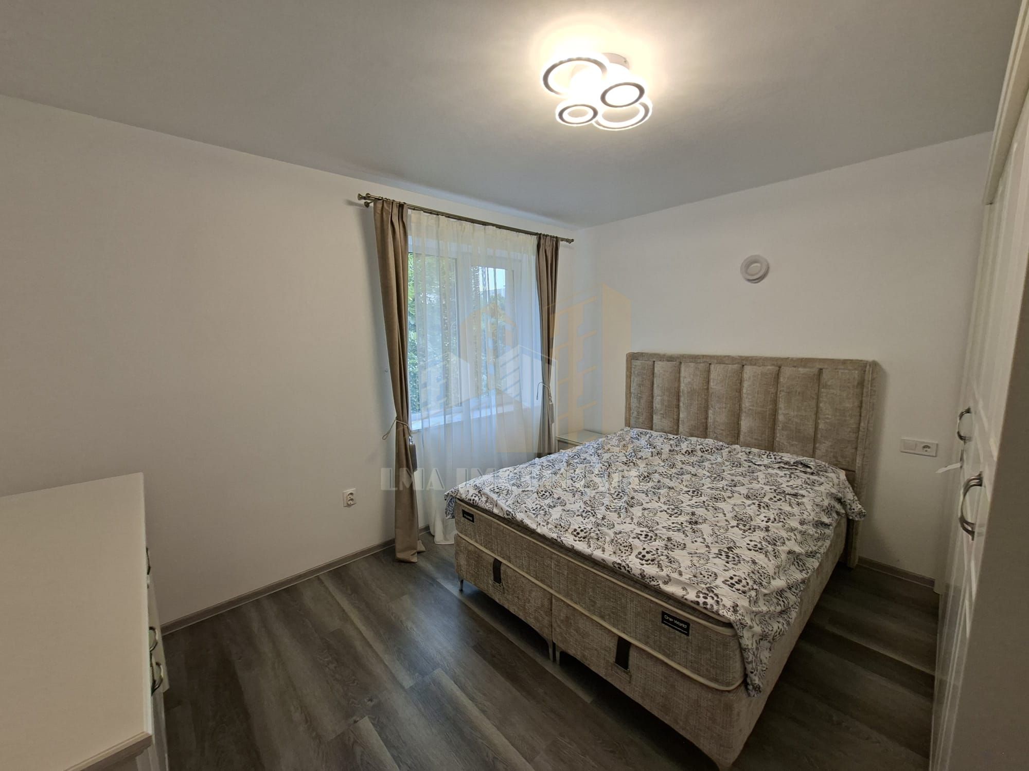 Apartament 2 camere renovat mobilat 2026 Astra Brasov — fotografia 11