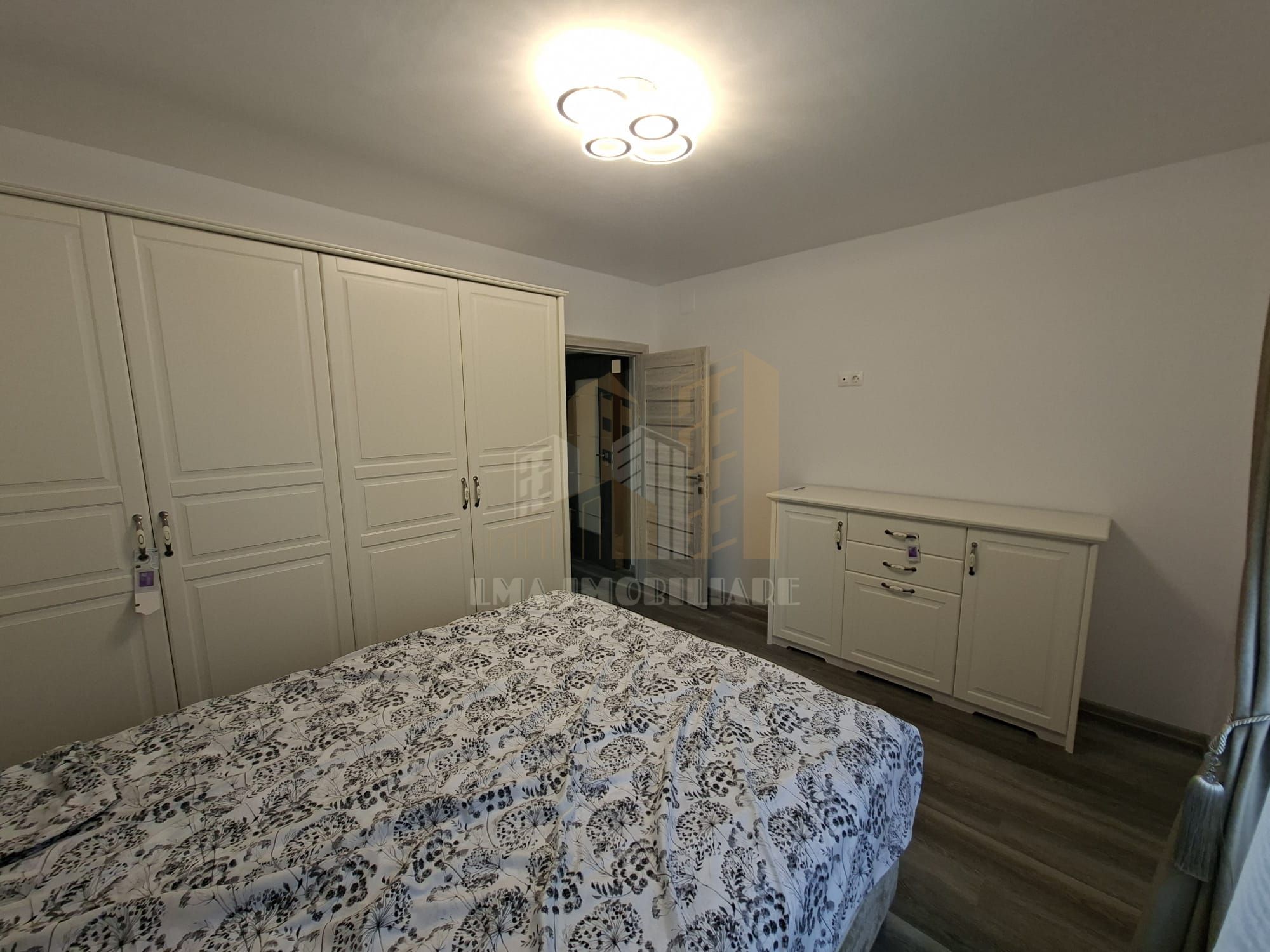 Apartament 2 camere renovat mobilat 2026 Astra Brasov — fotografia 12