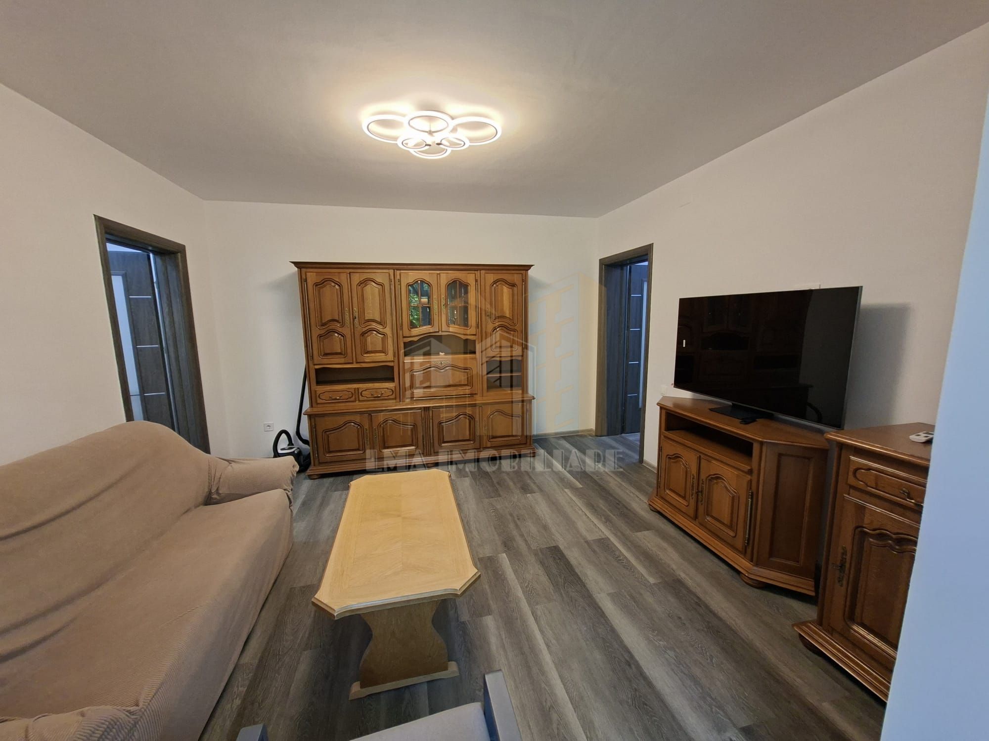Apartament 2 camere renovat mobilat 2026 Astra Brasov — fotografia 7