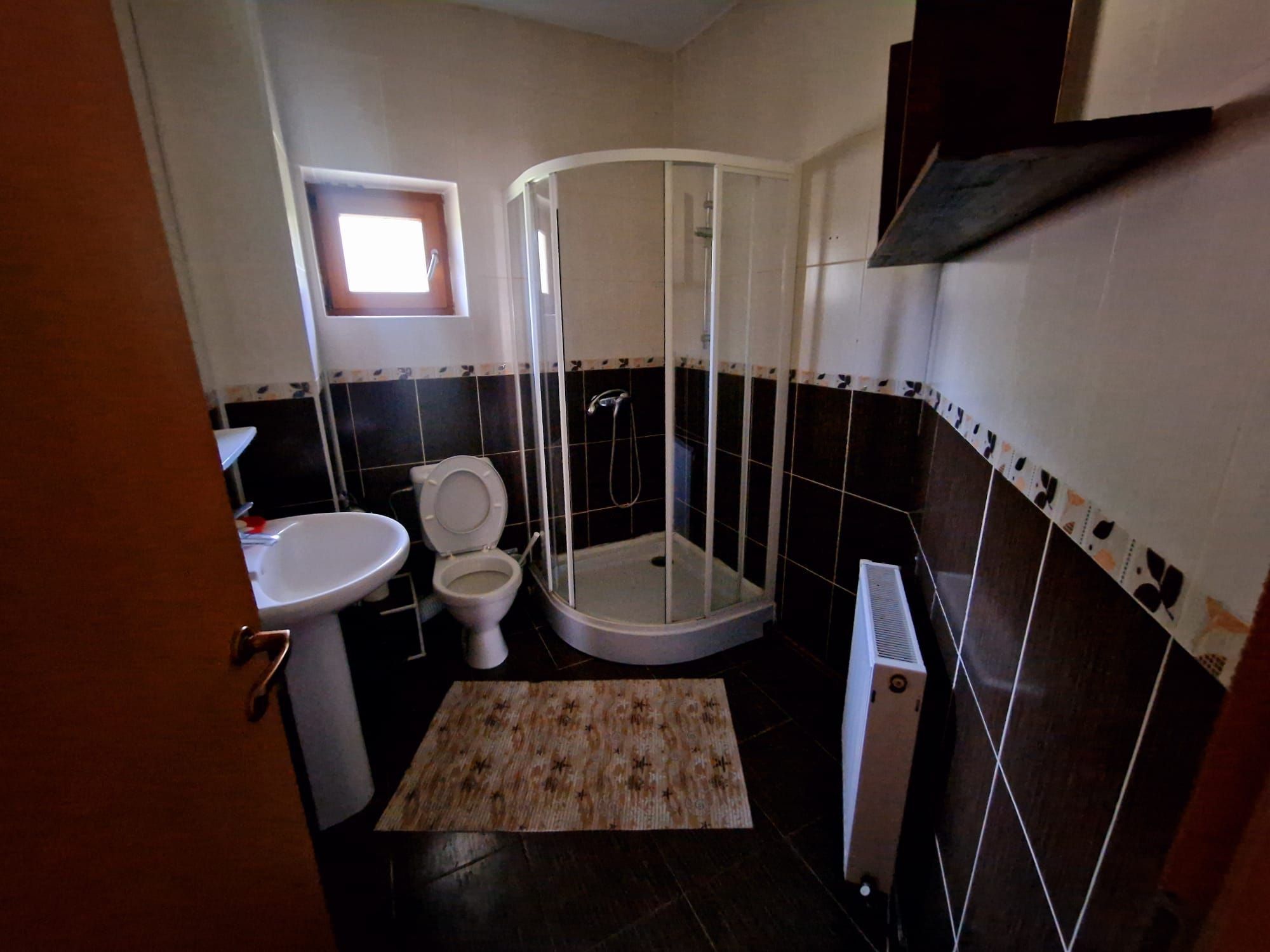 Pensiune de vânzare I Predeal | Teren 600 mp | 14 dormitoare I 12 bai — fotografia 11