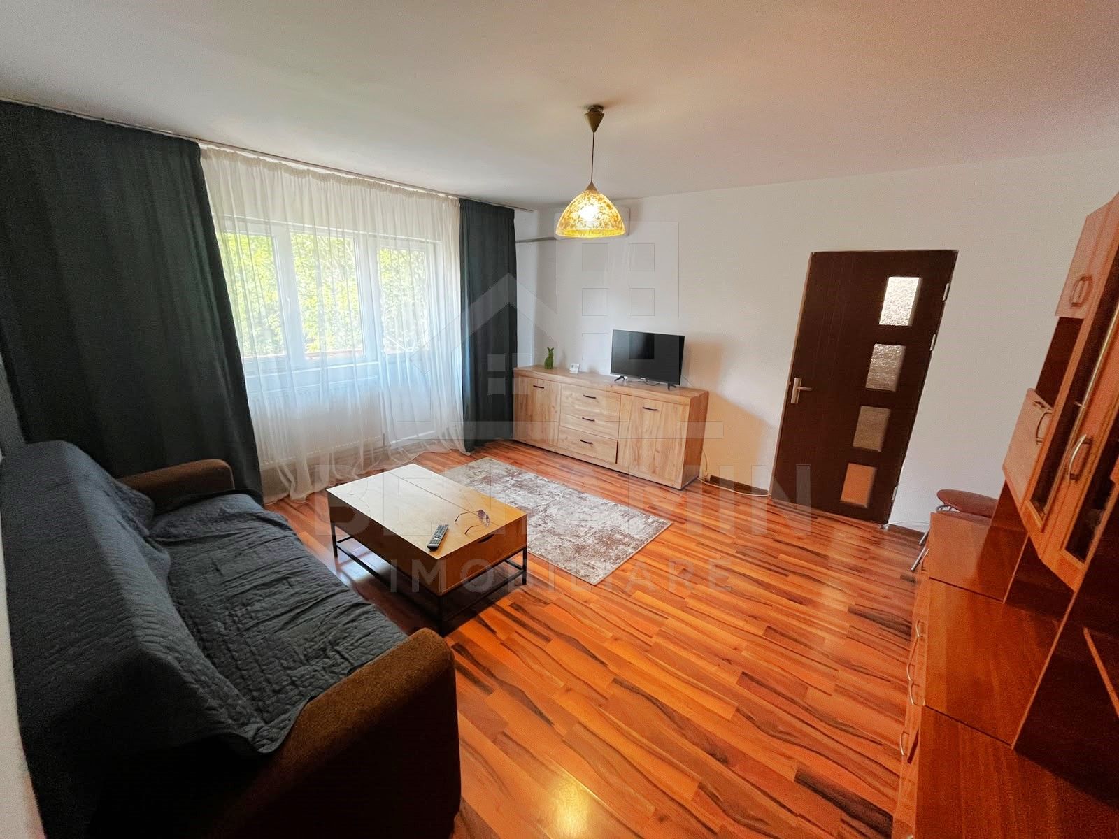 3 Camere-Etaj 2-Mobilat-Utilat-65mp-Centrala Termica-Brazda Lui Novac