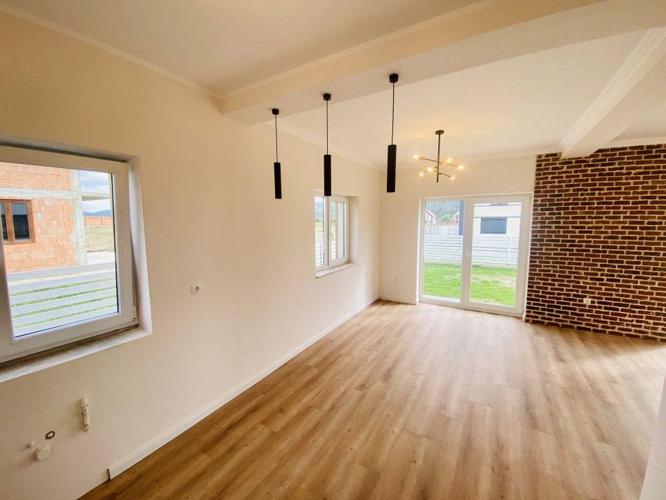 Nu rata ultima Casa individuala 4 camere teren 470mp Talmaciu Sibiu — fotografia 4