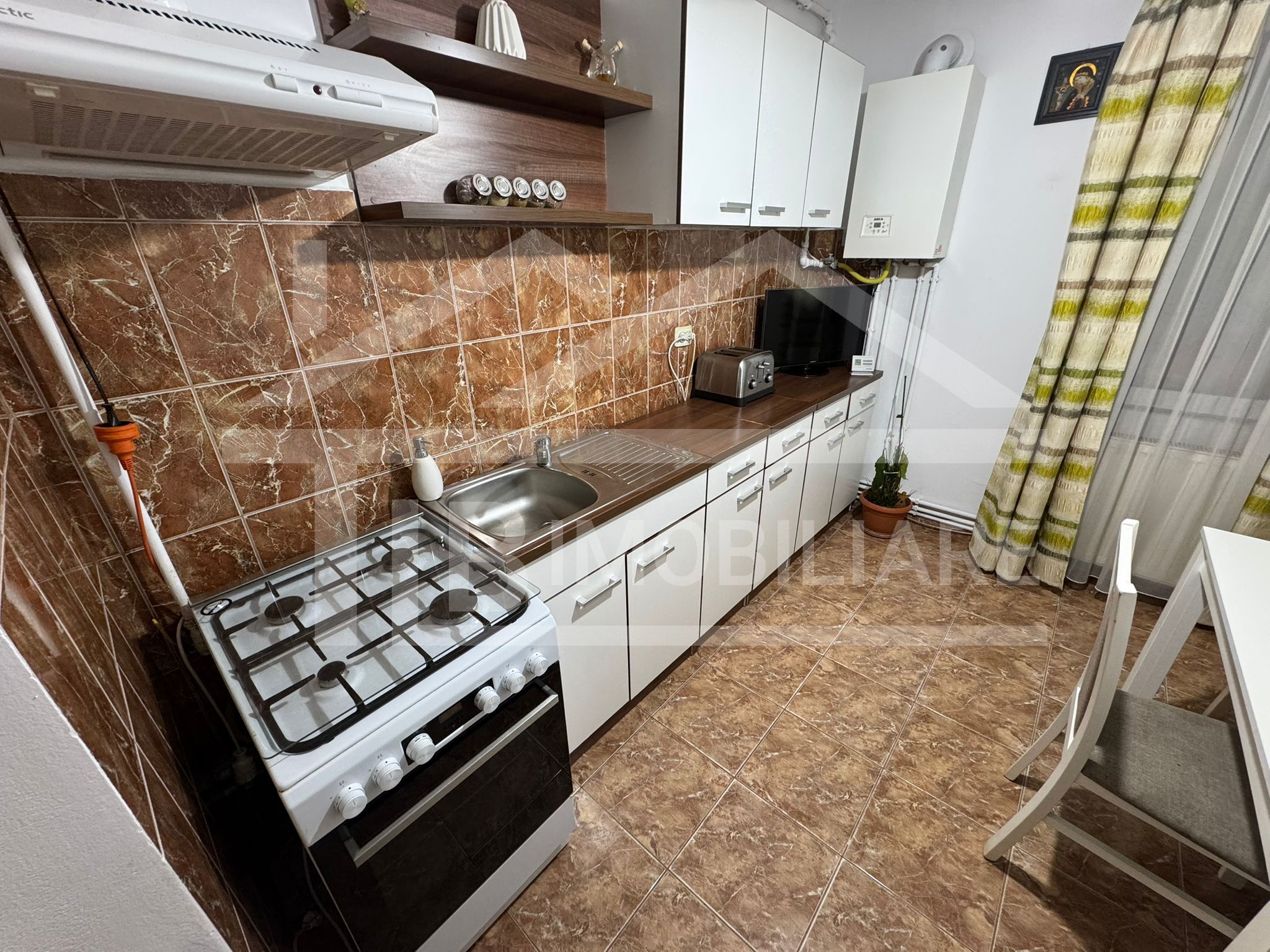 Apartament cu 2 camere, 54mp, Zona UMFST — fotografia 5