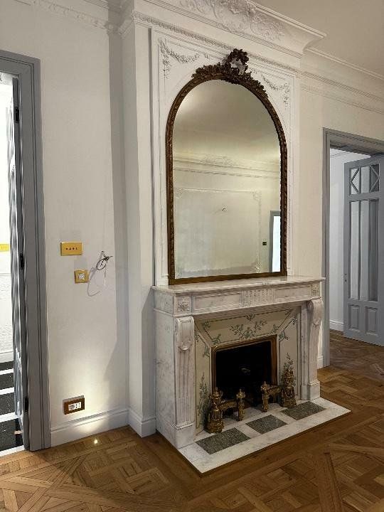 Apartament in vila  - renovat lux , 4 camere — fotografia 3