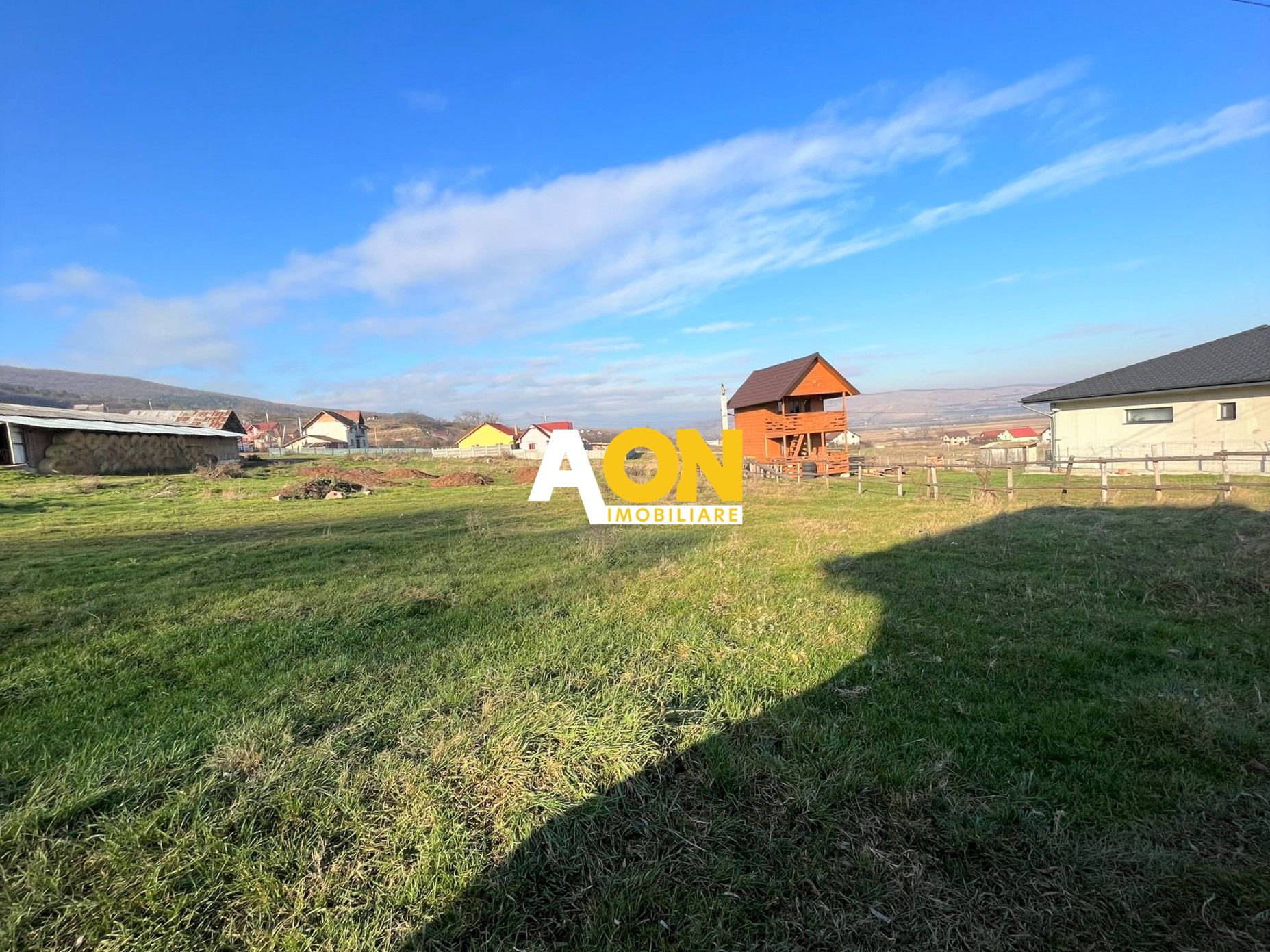 Teren de vanzare, 2800mp, 29 deschidere, zona Micesti