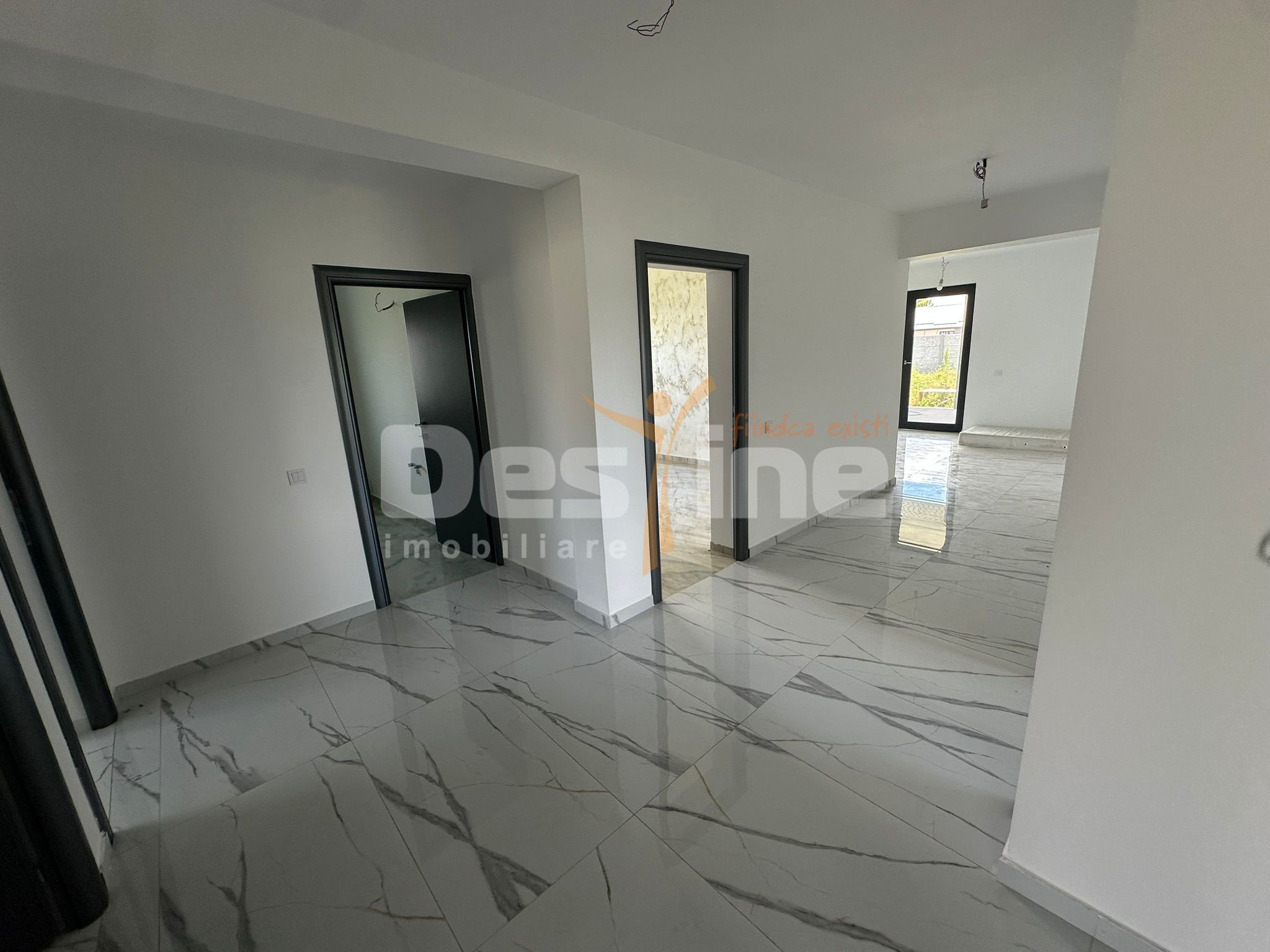Casă individuală 4 camere | 121 mp utili | Teren 893 mp | Berceni — fotografia 9