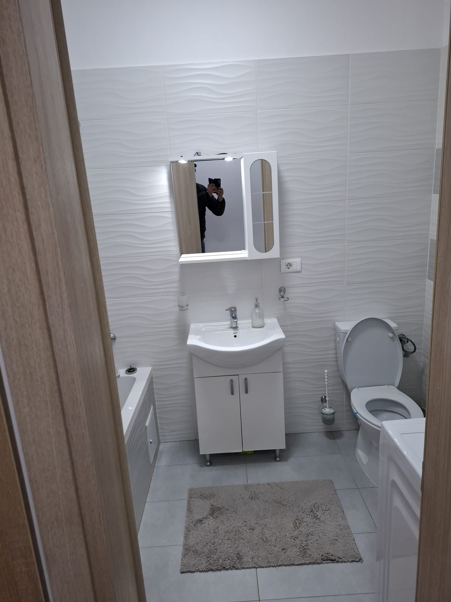 BRASADAS închiriază garsoniera 5/5 LIFT PARCARE pe Binelui. — fotografia 6