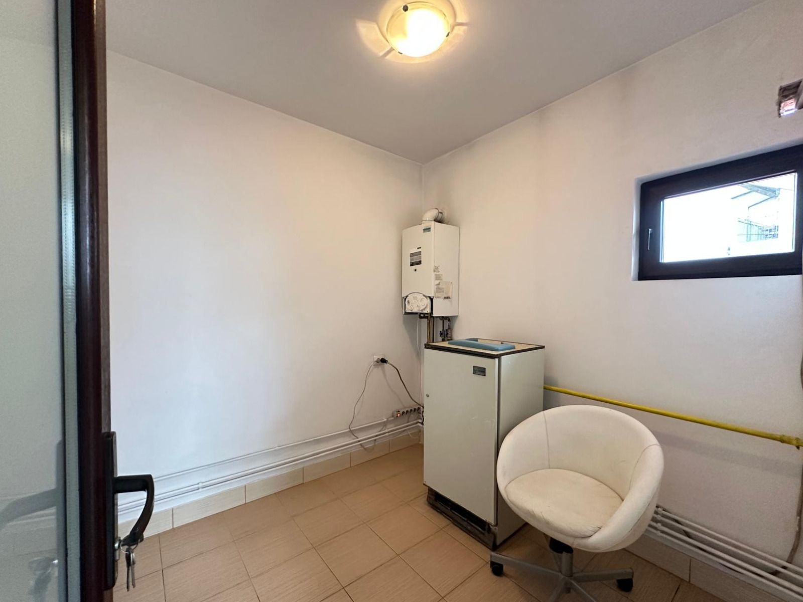 Inchiriere casă complet renovată cu 4 camere  Băneasa, Sector 1 — fotografia 18