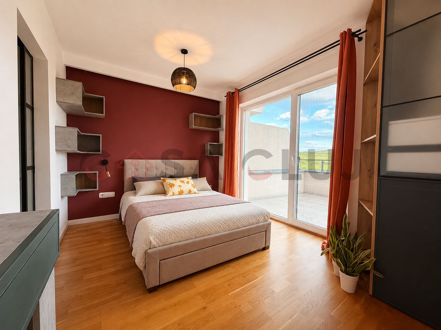 Apartament cu 3 camere, terasa 70mp, vedere panoramica