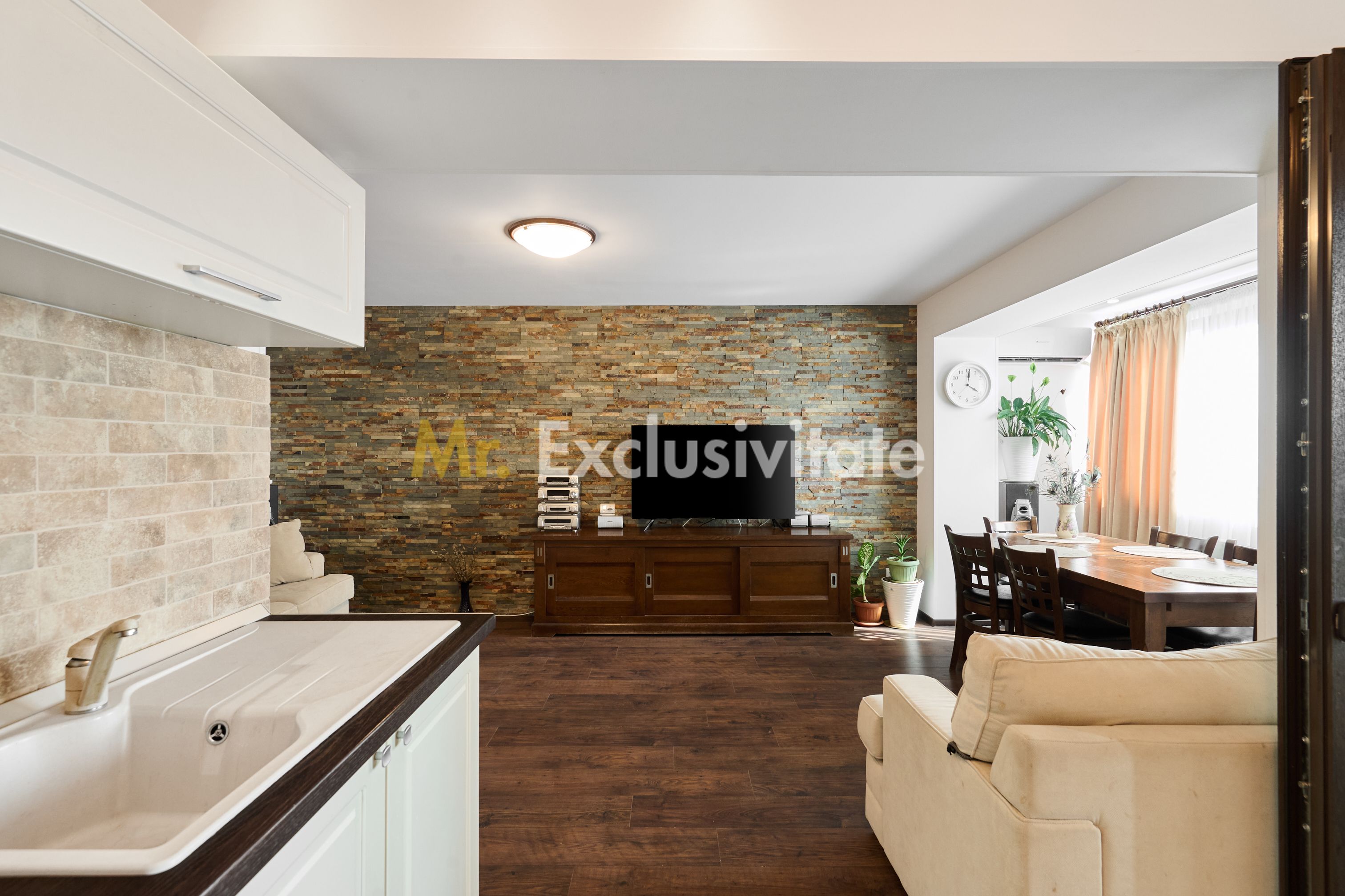 Apartament 3 camere Pitești, zonă Ultracentrala- etaj intermediar — fotografia 5