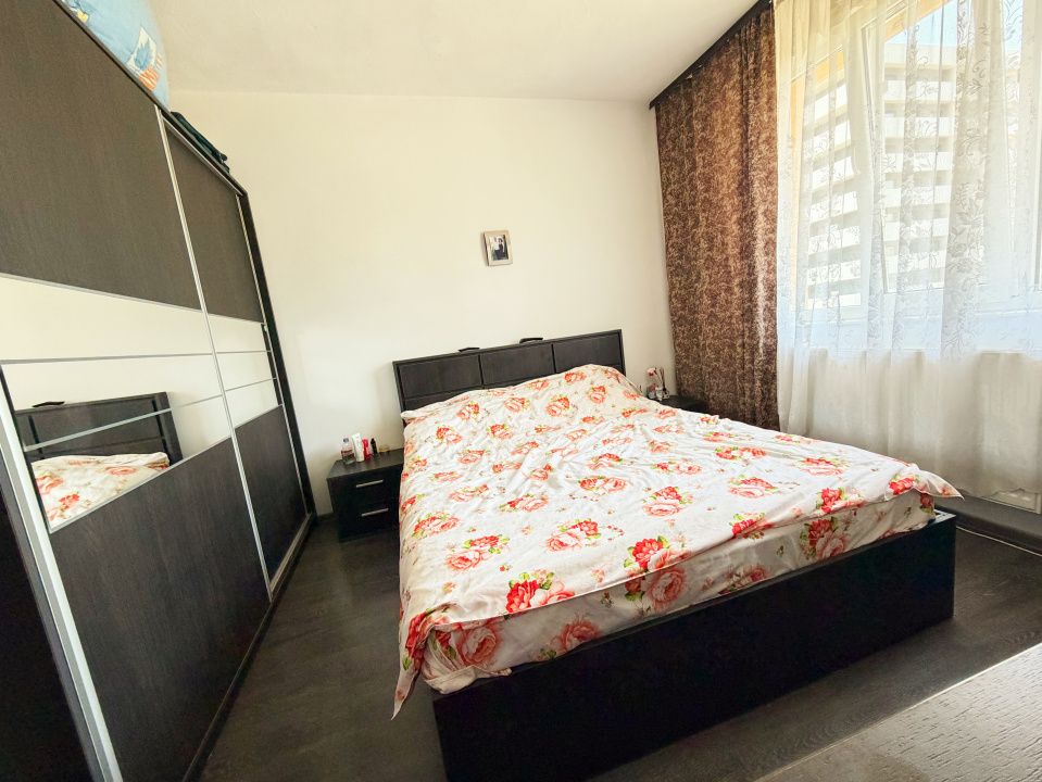 Apartament 2 camere semidecomandat  zona Fratii Golesti - Gara — fotografia 3