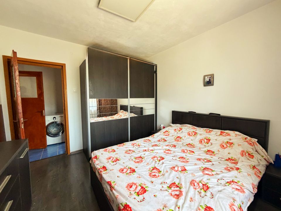 Apartament 2 camere semidecomandat  zona Fratii Golesti - Gara — fotografia 4