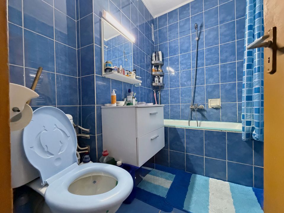 Apartament 2 camere semidecomandat  zona Fratii Golesti - Gara — fotografia 7