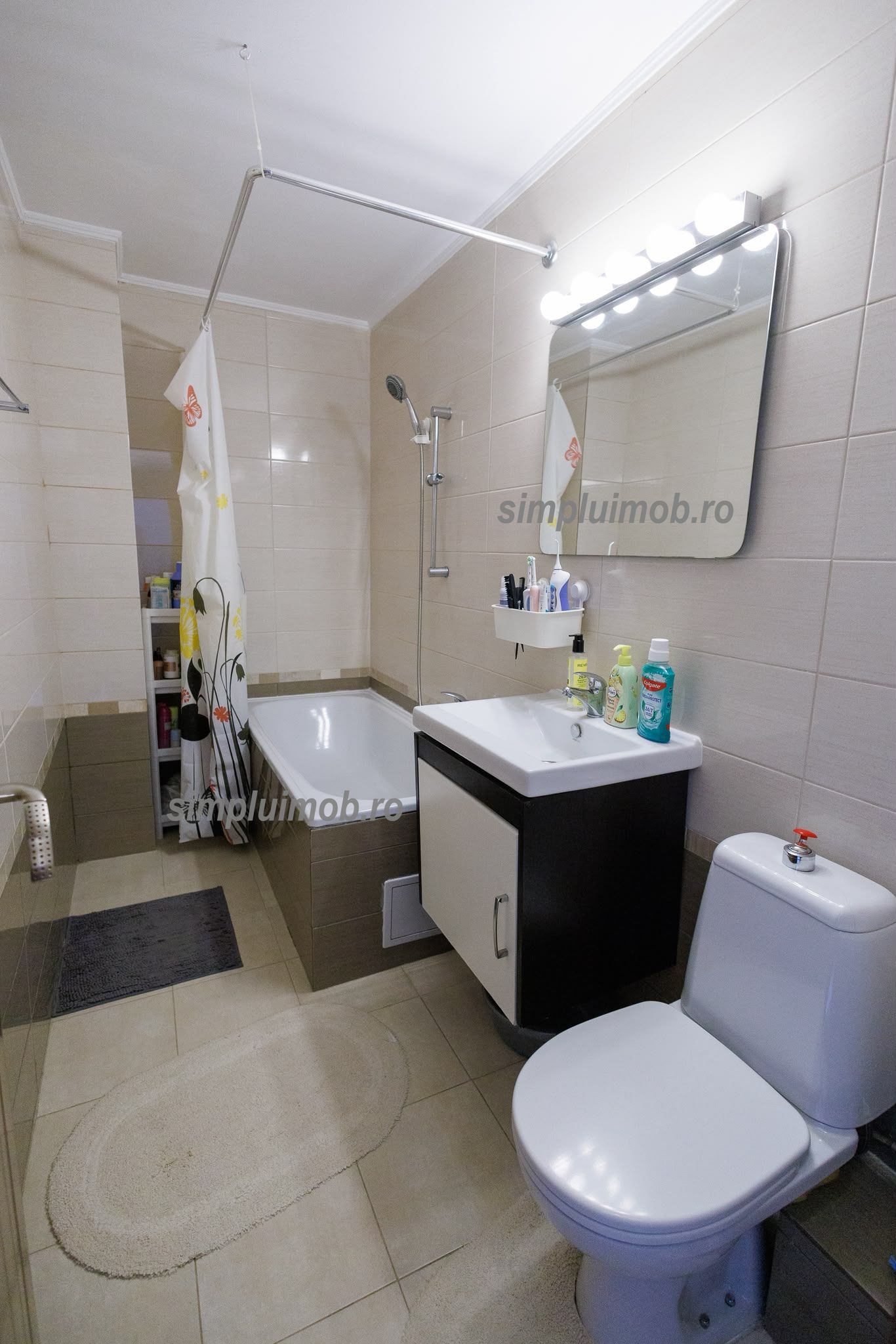 2 Camere Mall Vitan Spatios — fotografia 13
