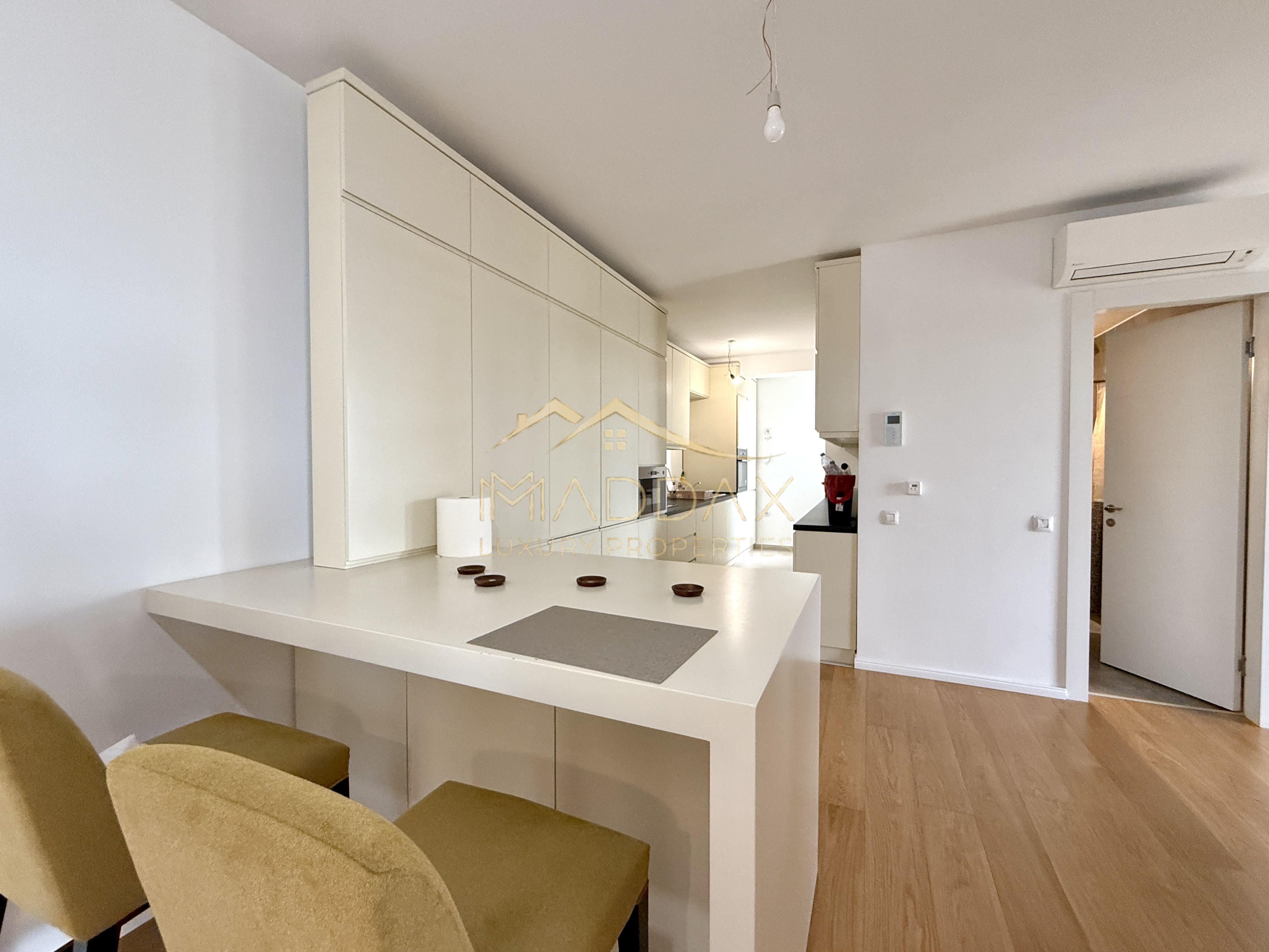Apartament cu 4 camere  *122mp* / 1 Parcare Subetarana / Floreasca - Lake View — fotografia 7