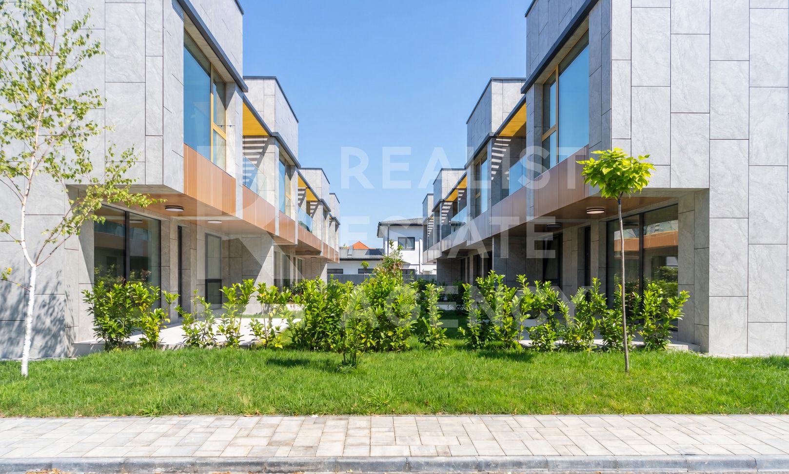 Schimb vilă sustenabilă în Pipera cu apartament cu 3 camere în centru