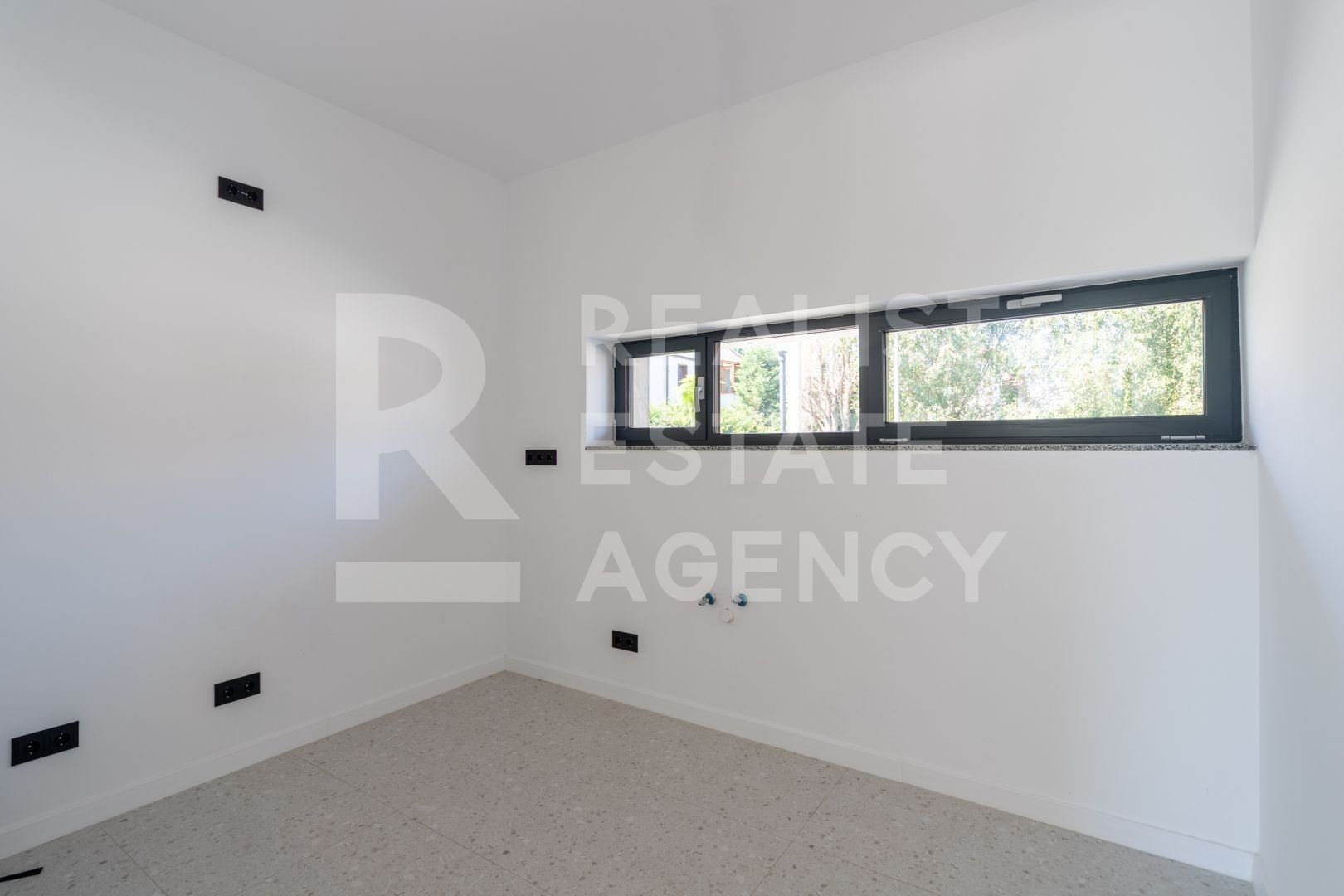 Schimb vilă sustenabilă în Pipera cu apartament cu 3 camere în centru — fotografia 12