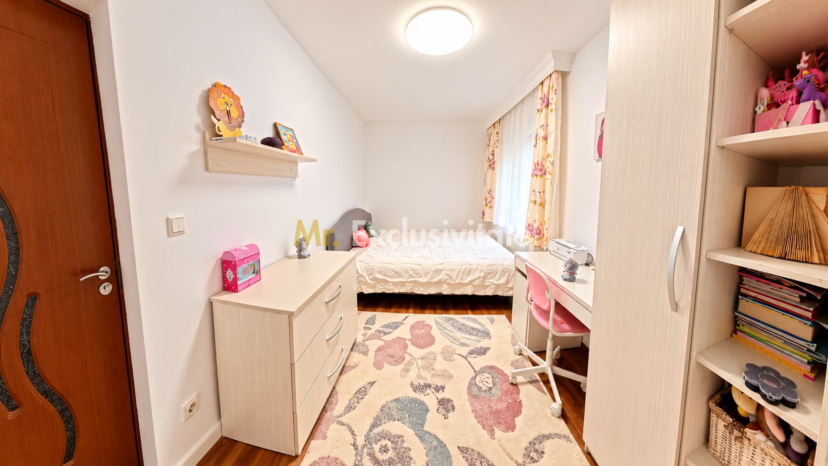 DE ÎNCHIRIAT 4 CAMERE - SEMICENTRAL — fotografia 5