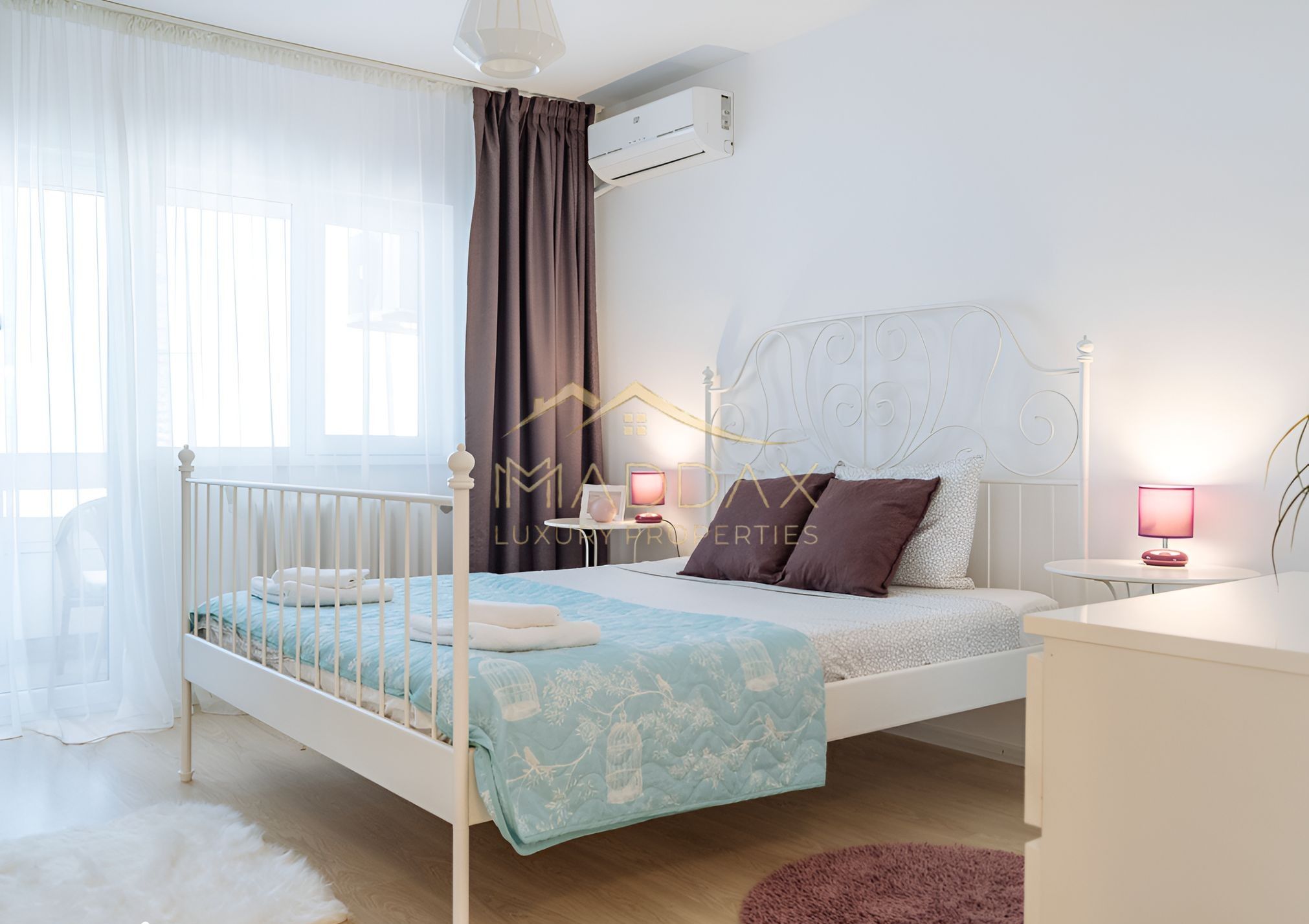 Piața Romană | 3 Camere Decomandat | 100 mp | Centrală Proprie — fotografia 2