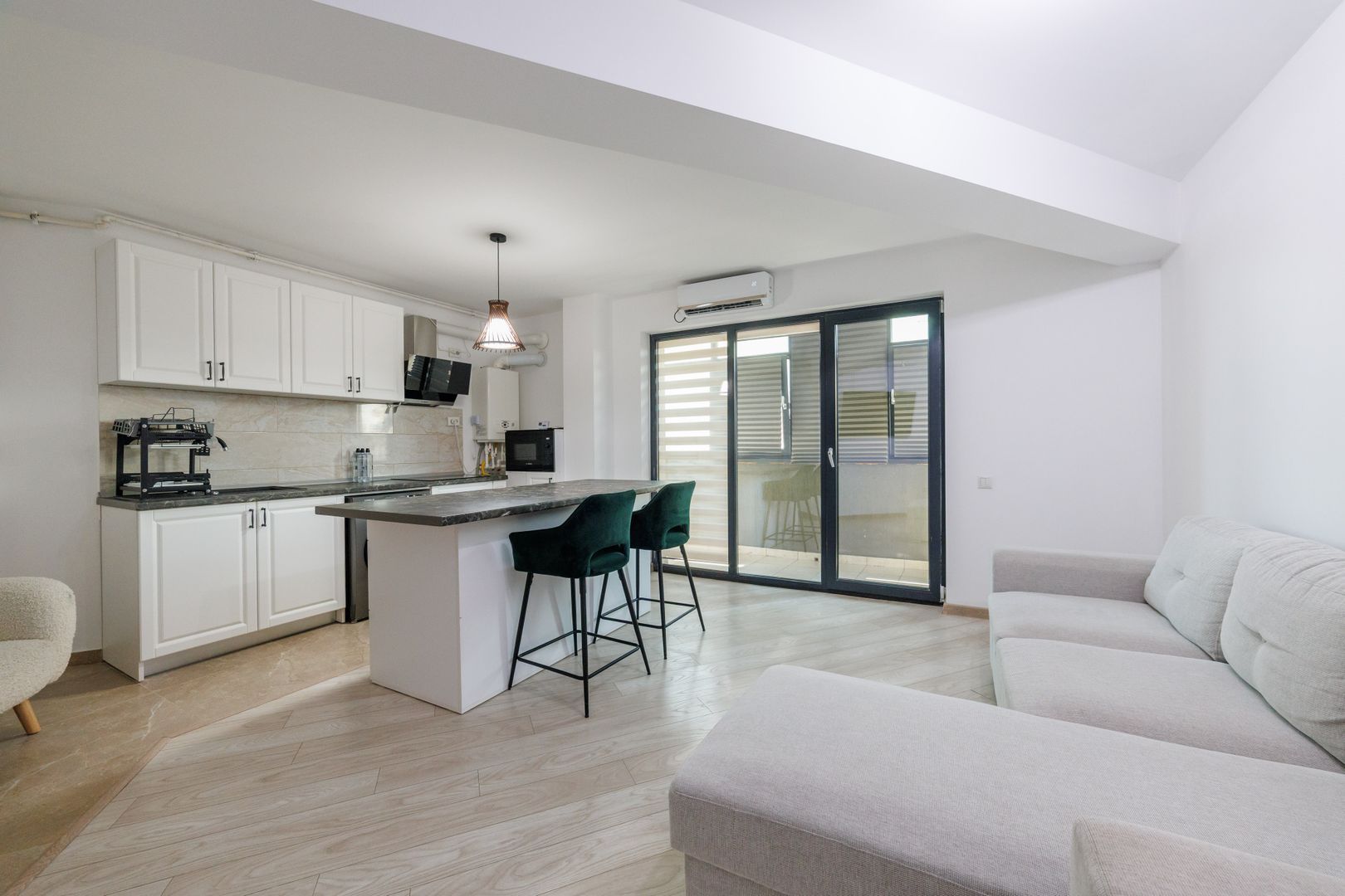 Apartament modern, 66 mp, 3 camere – zona Hermes Nord — fotografia 3
