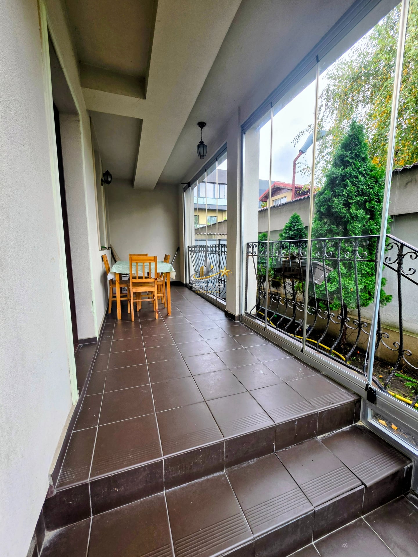 Haliu – vilă triplex laterală cu 4 camere și teren 165 mp — fotografia 3