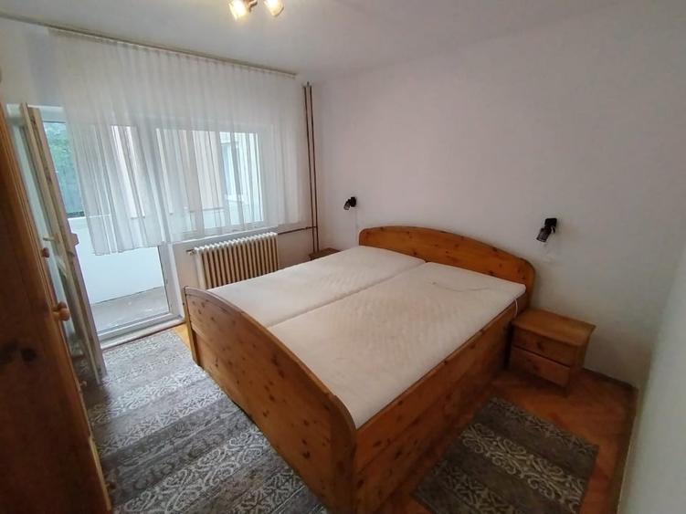 Apartament cu 3 camere decomandat, mobilat în Girocului — fotografia 3