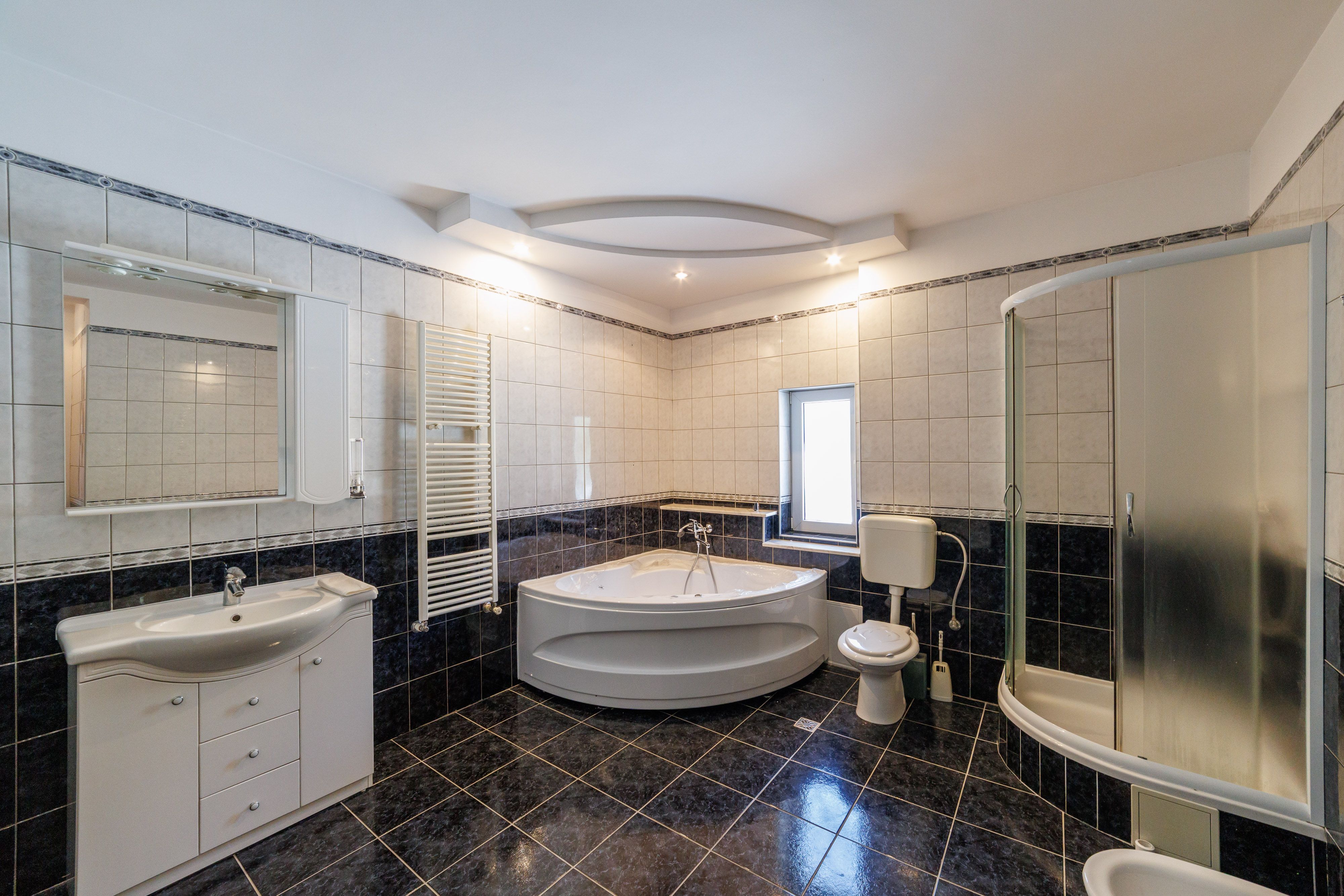 Proprietate multifunctionala | Doua cladiri | 581 mp | Pitesti — fotografia 16