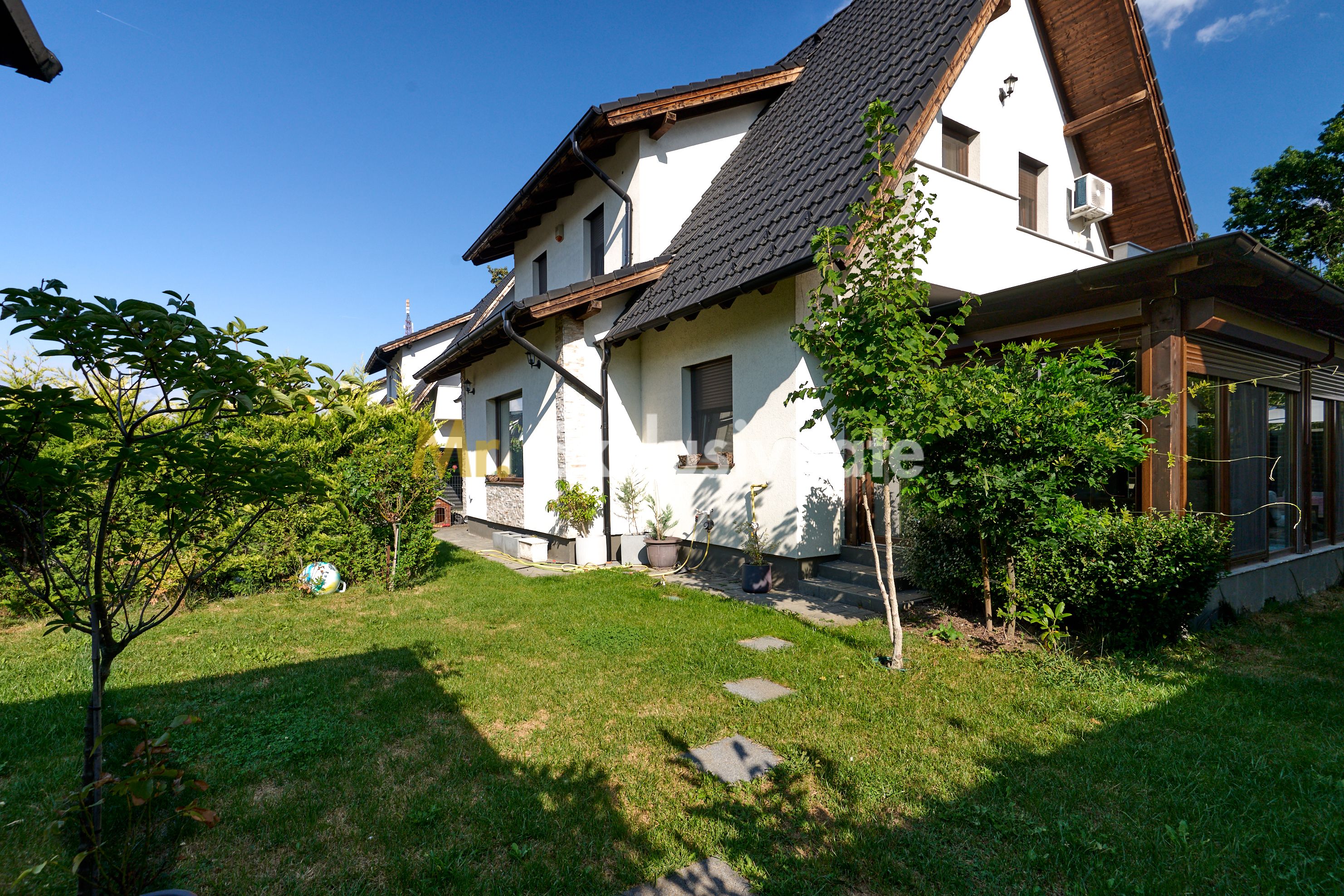Comision 0% |Casa premium 3 dormitoare | Langa padure | Gavana