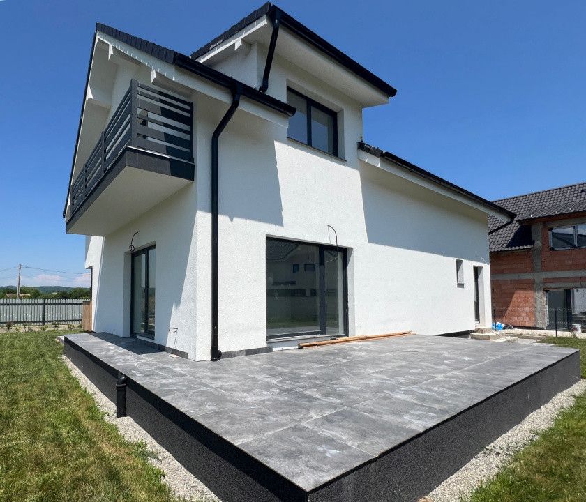 Casa individuala 4 camere de vanzare in Cristian Sibiu cu 486mp teren — fotografia 4