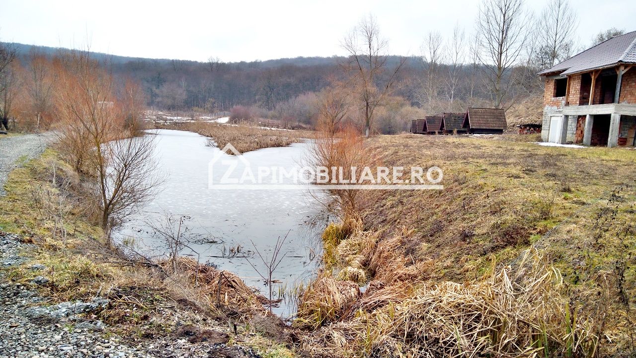 Casă 140 mp, 5800 mp teren, intravilan + Lac zona Vațman, Corunca — fotografia 12