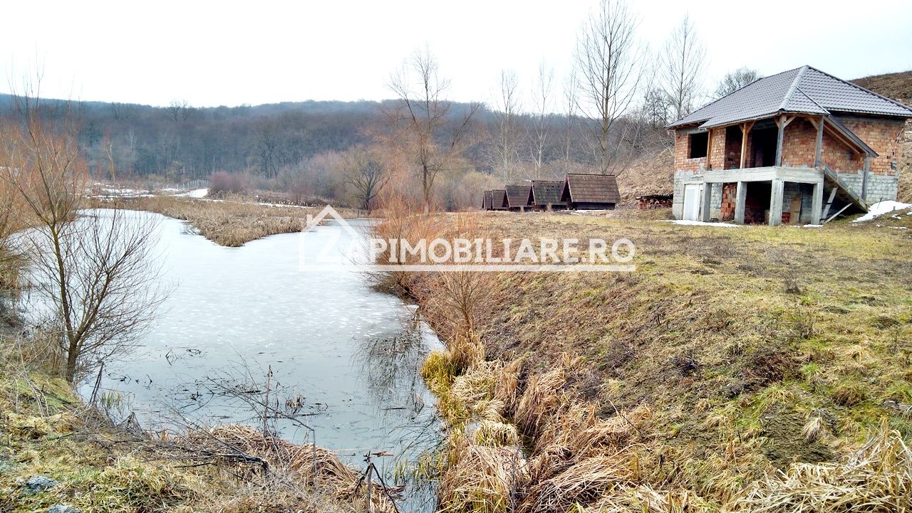 Casă 140 mp, 5800 mp teren, intravilan + Lac zona Vațman, Corunca — fotografia 8