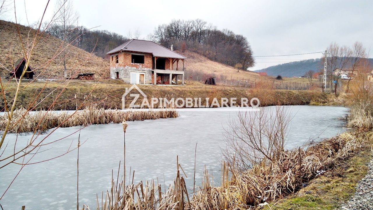 Casă 140 mp, 5800 mp teren, intravilan + Lac zona Vațman, Corunca — fotografia 9