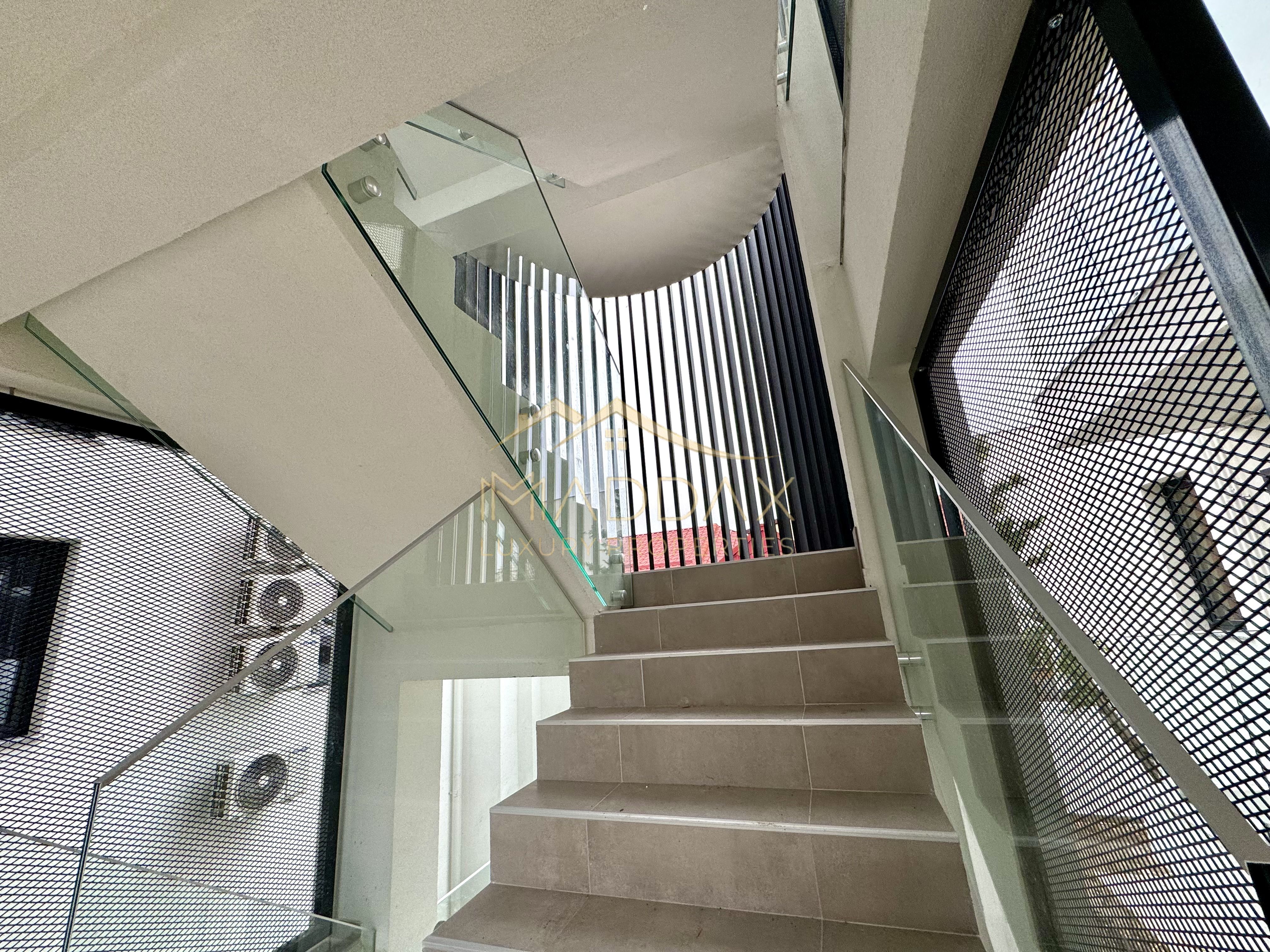 Apartament LUX*3 Camere*Prima închiriere* Parcare inlcusa// Aviatiei - Herastrau — fotografia 32