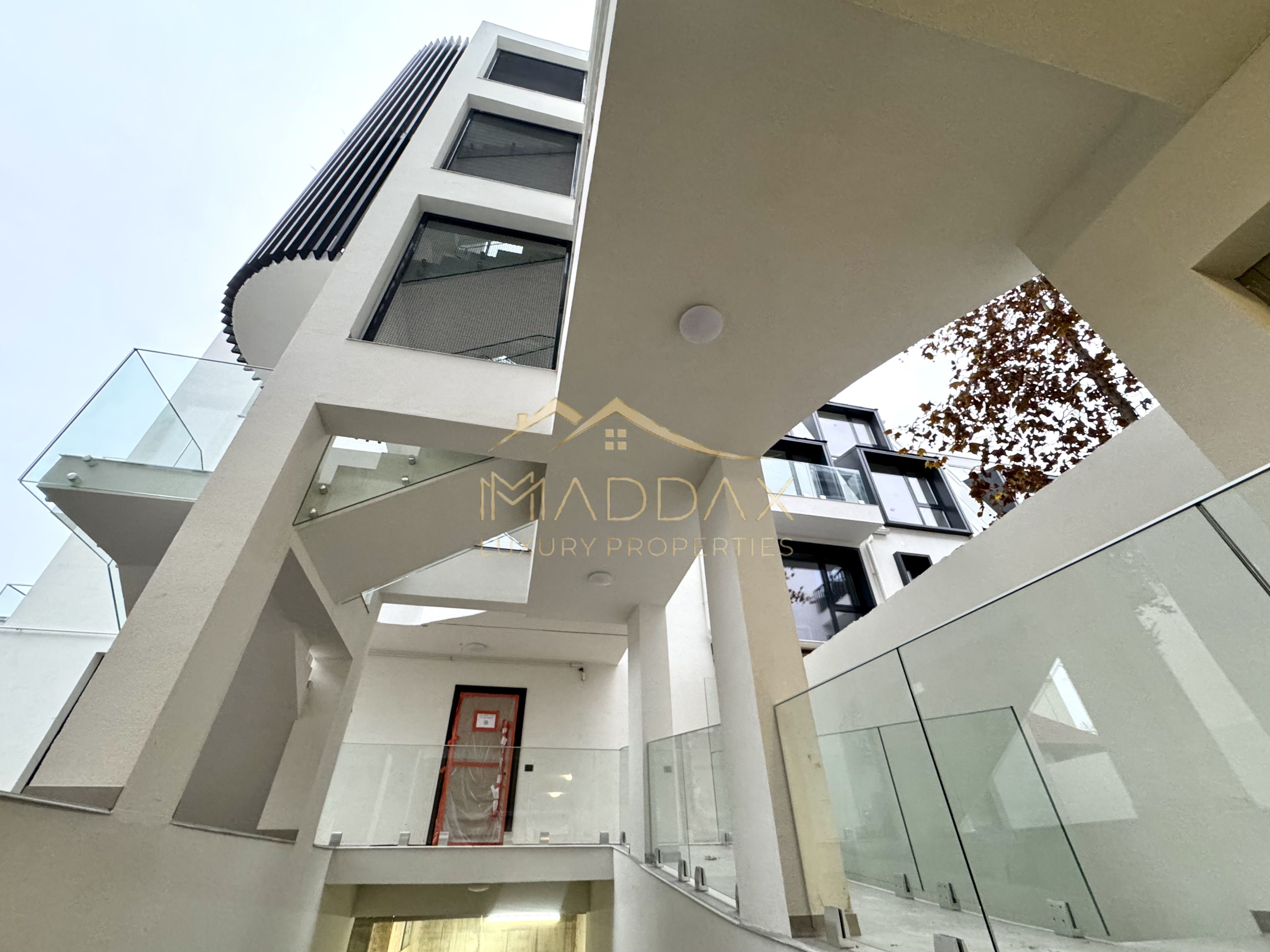 Apartament LUX*3 Camere*Prima închiriere* Parcare inlcusa// Aviatiei - Herastrau — fotografia 38