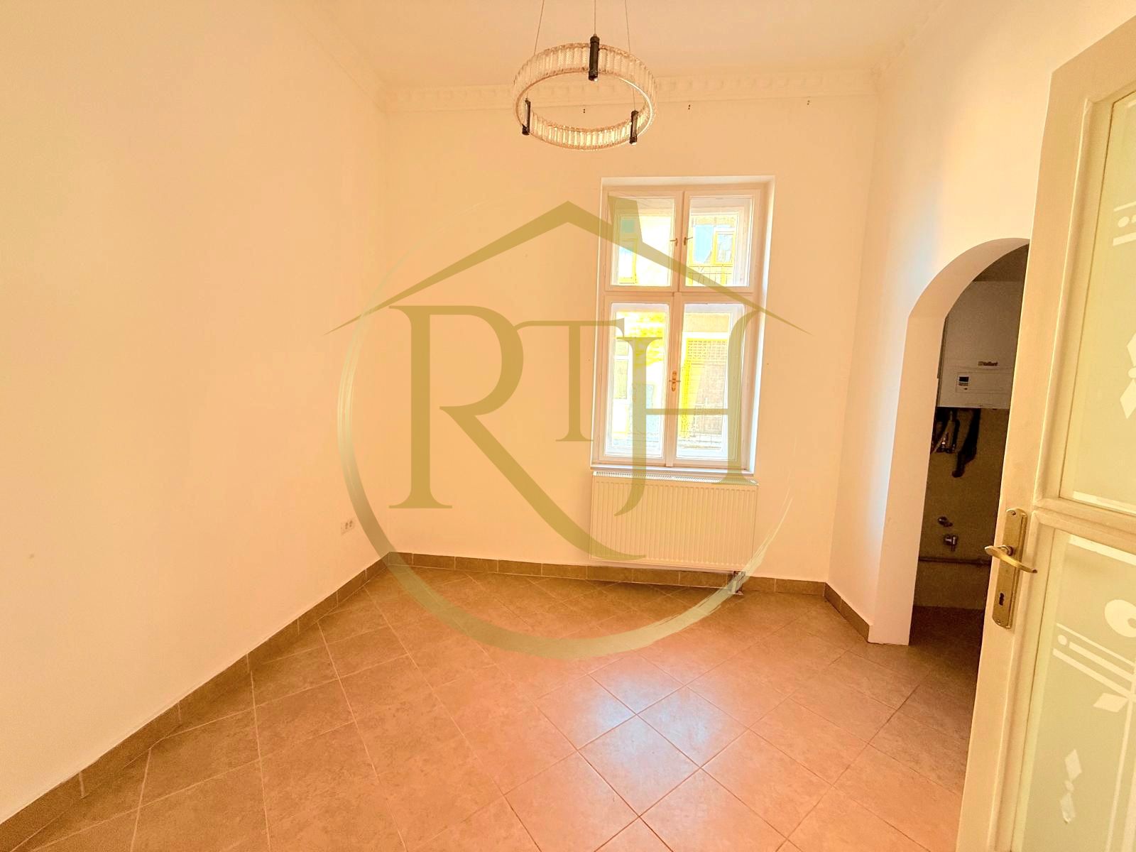 Oferim spre inchiriere spatii pentru birouri, Zona Centrala - Piata Mocionii — fotografia 7