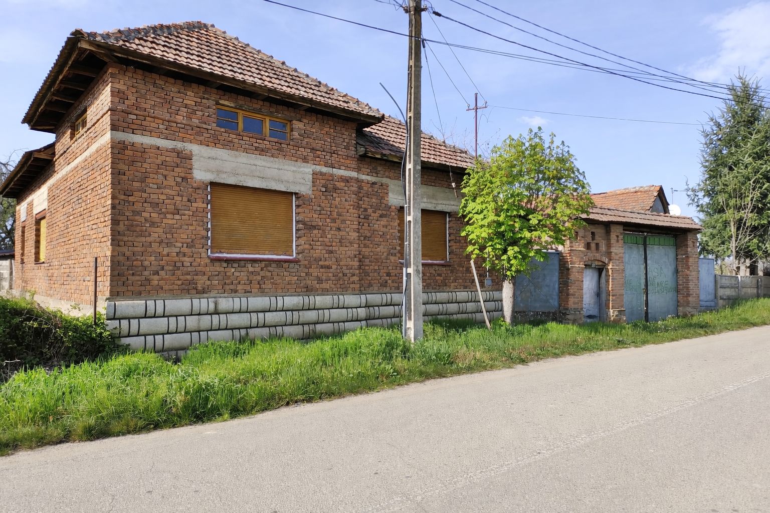 Casa la tara, gaz, acces auto, teren 4122 mp – Petid, Bihor – VANZARE — fotografia 3