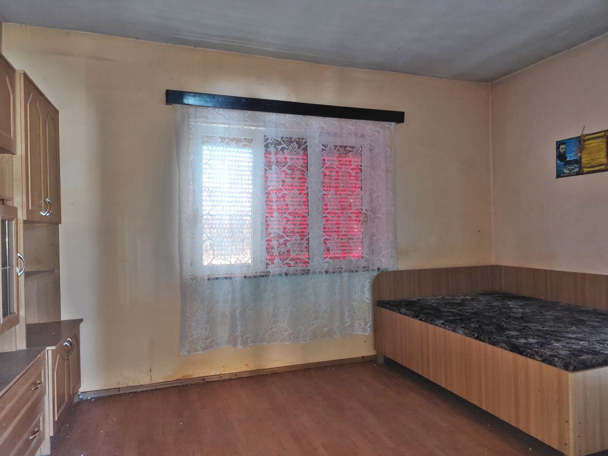 Casa la tara, gaz, acces auto, teren 4122 mp – Petid, Bihor – VANZARE — fotografia 7