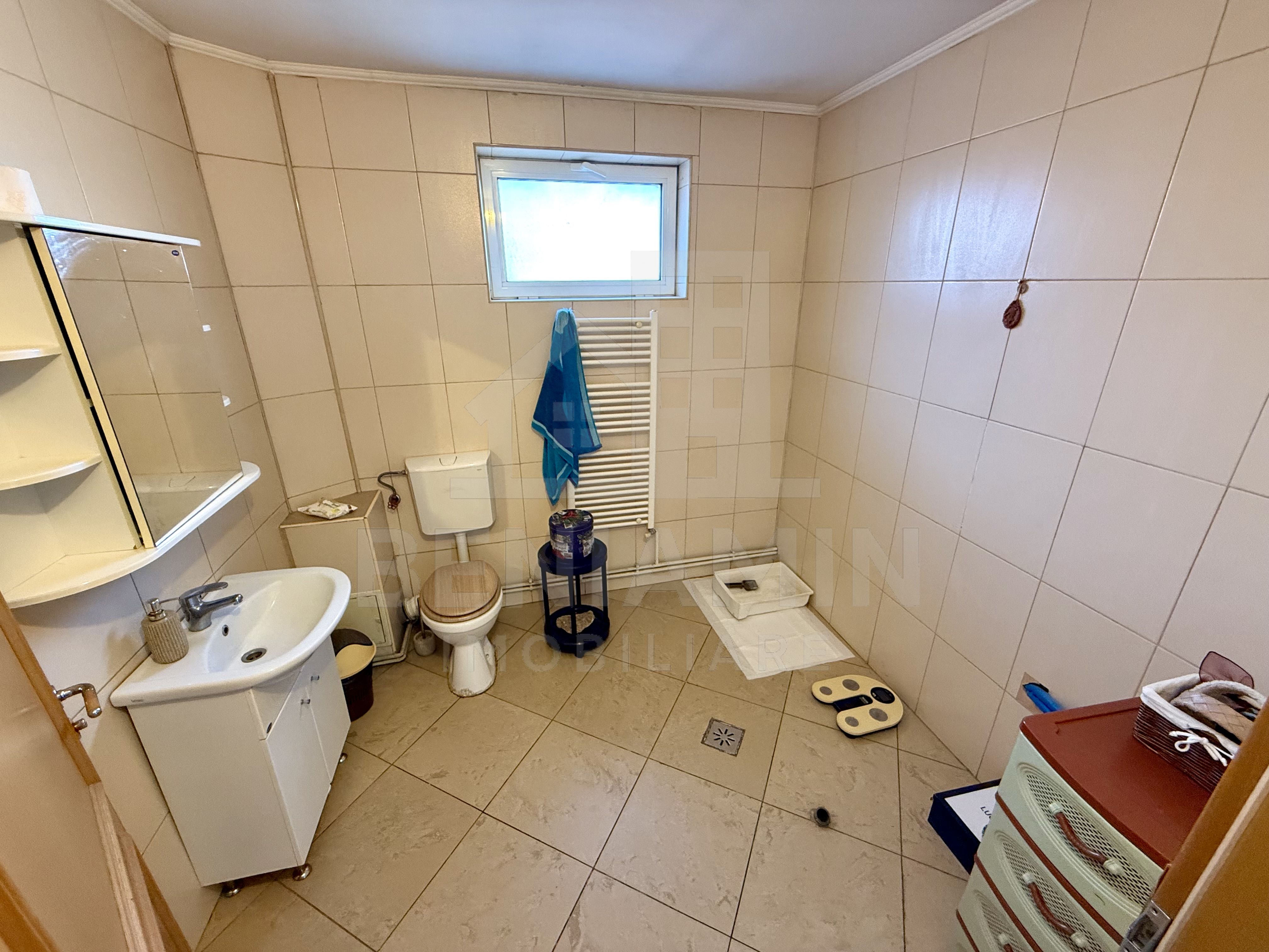 Casa langa Spitalul de Neuro-Acces auto-4 dormitoare-Foisor-Libera — fotografia 6