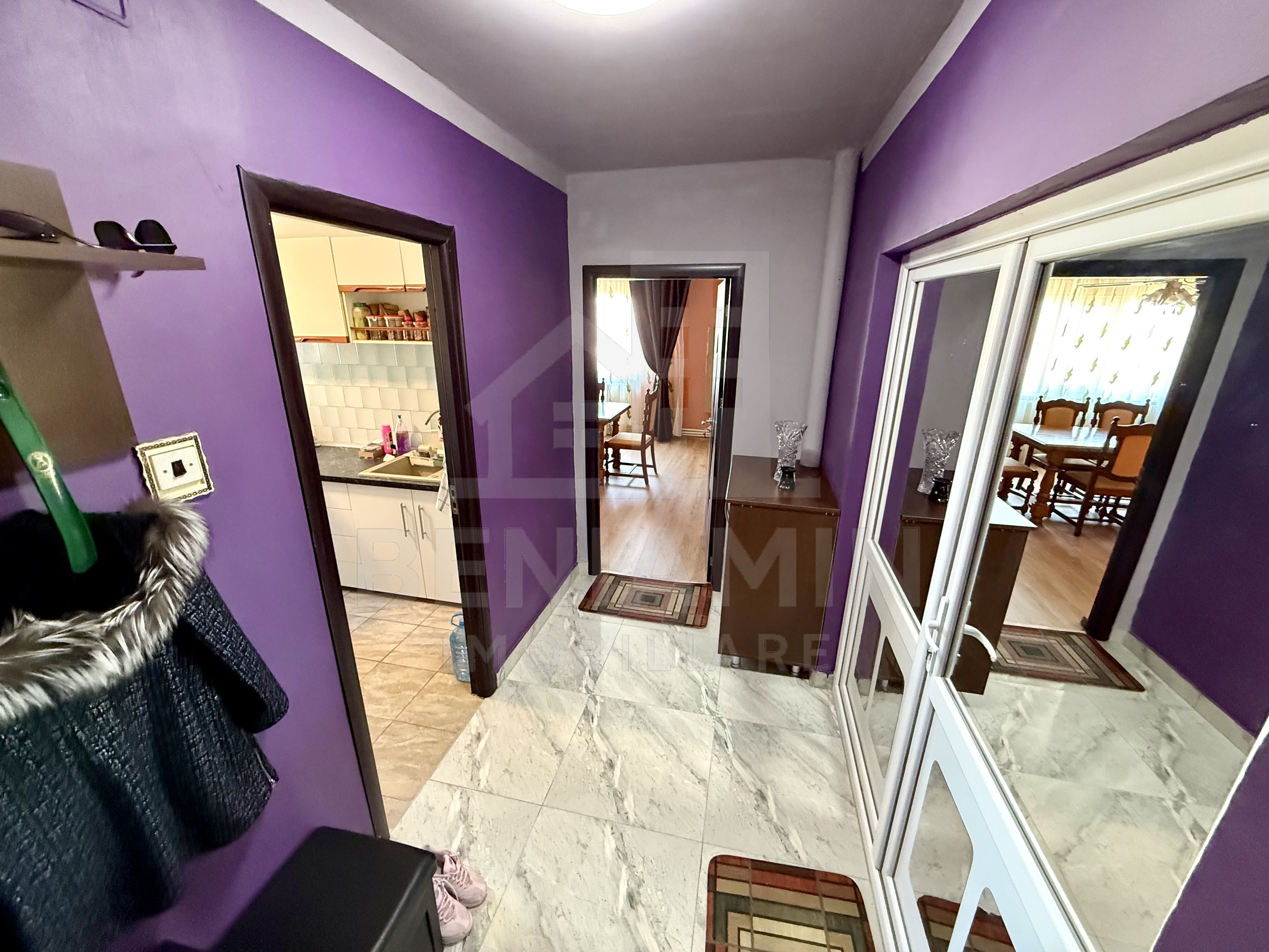 4 camere decomandat 99mp centrala mobilat Craiovita Promenada — fotografia 10