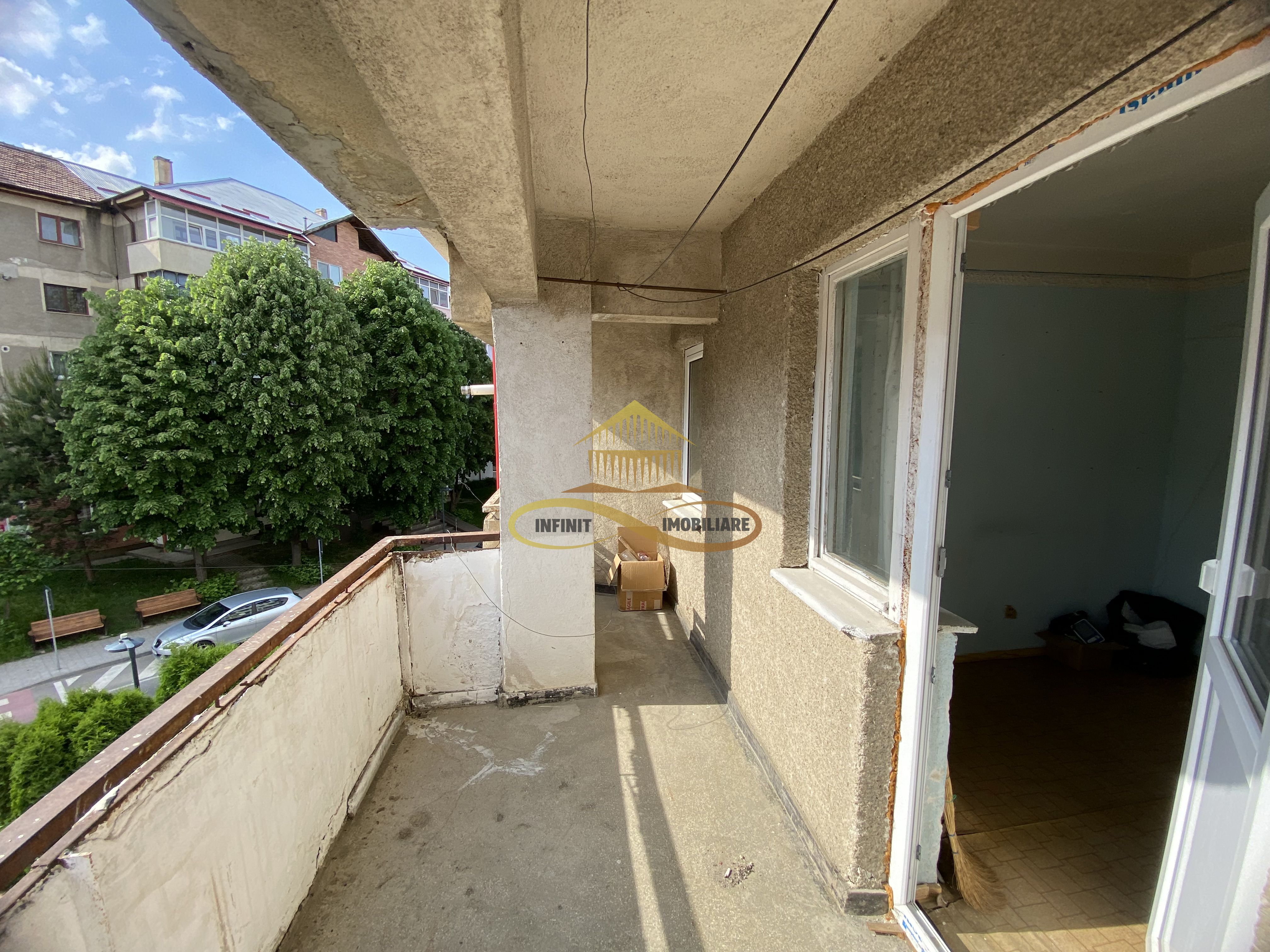 Ap. de vânzare 2 cam. decomandate Moinești-Bacău — fotografia 12