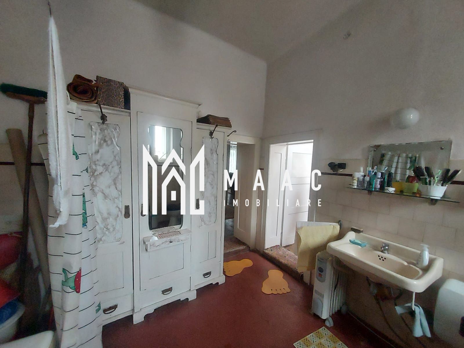 Casă de vânzare Sibiu | Ultracentral | 196 mp, 6 camere — fotografia 10