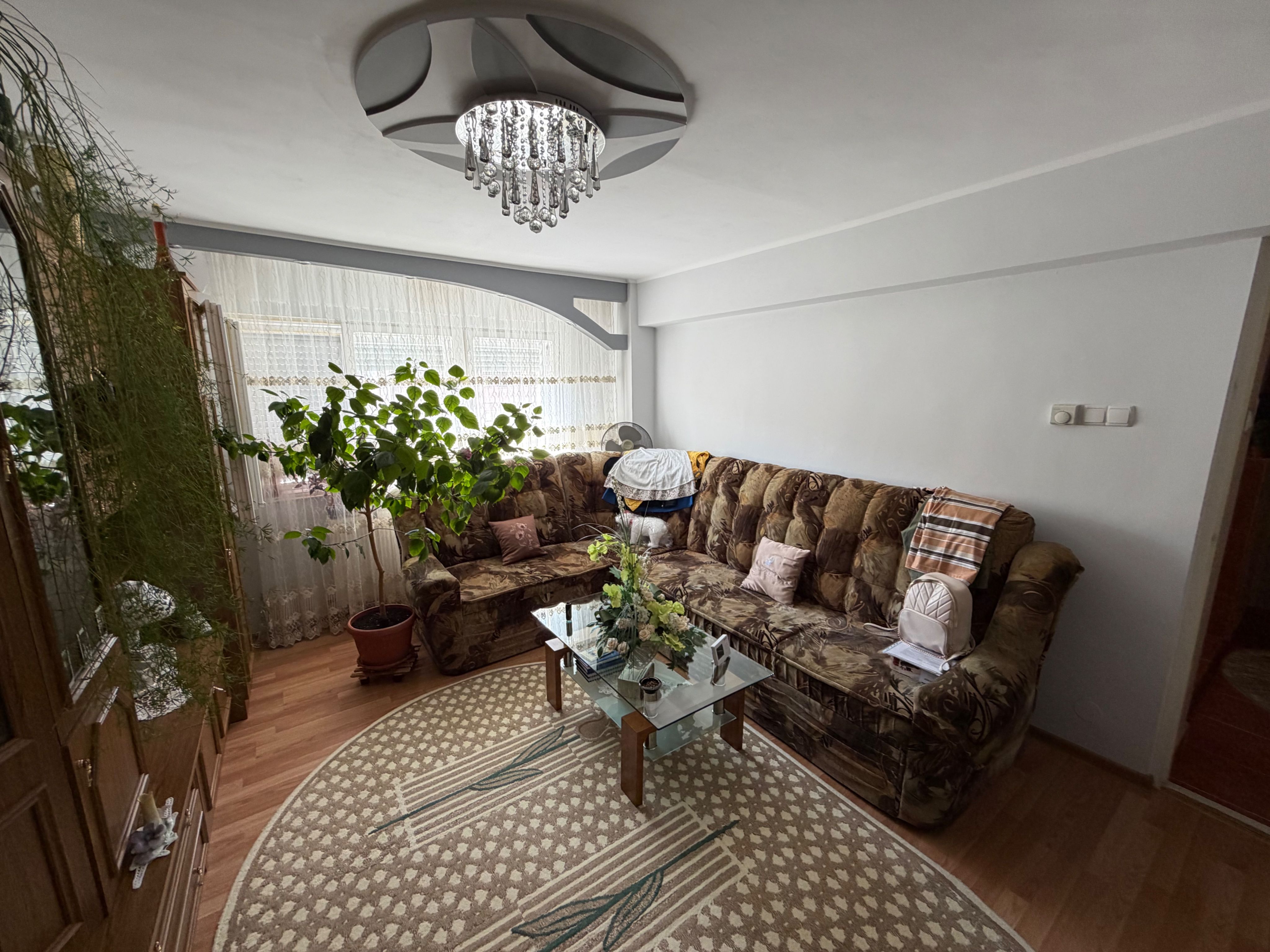 Apartament 2 camere, decomandat  - Cugir — fotografia 10