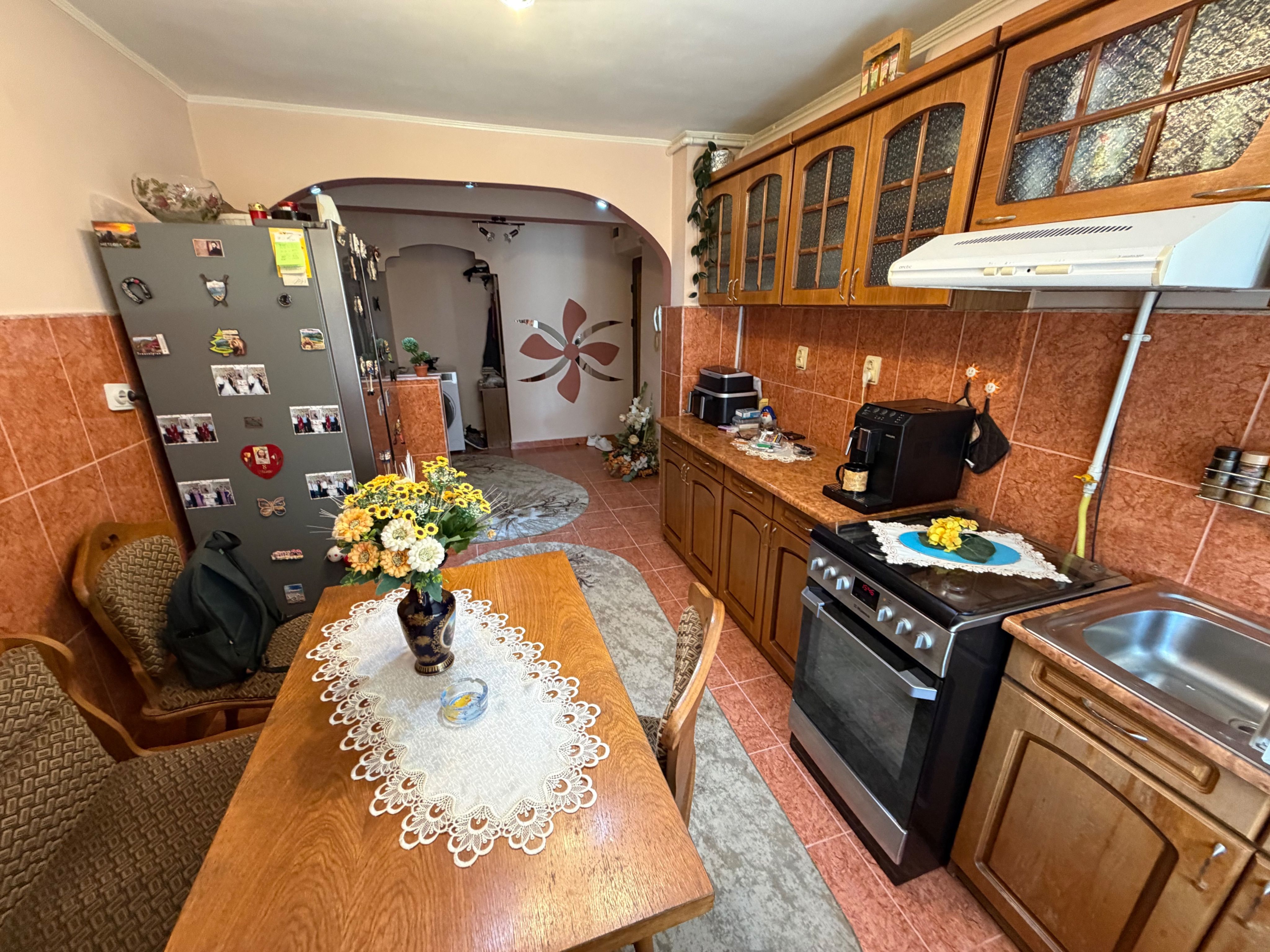 Apartament 2 camere, decomandat  - Cugir — fotografia 5