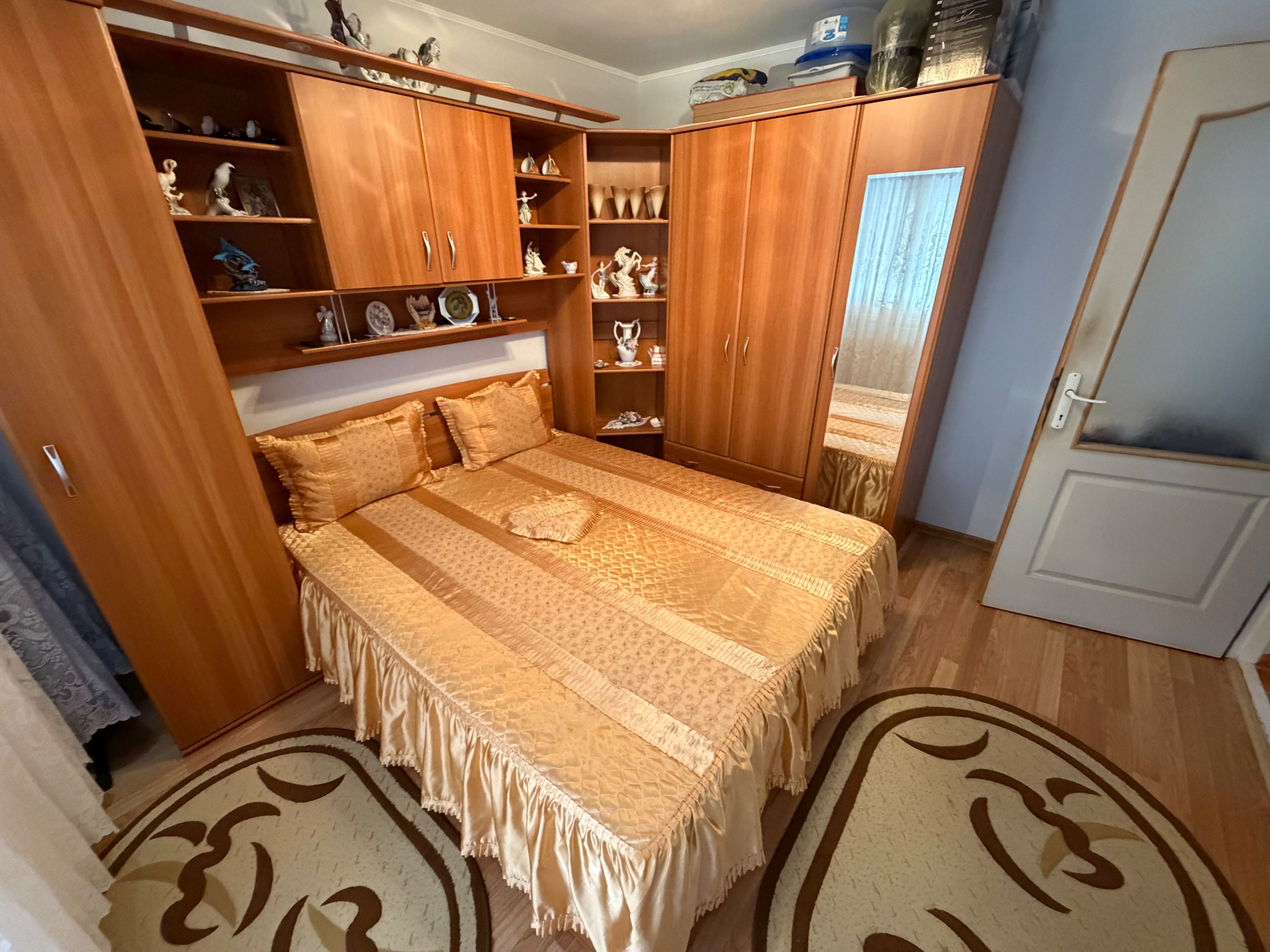 Apartament 2 camere, decomandat  - Cugir — fotografia 7