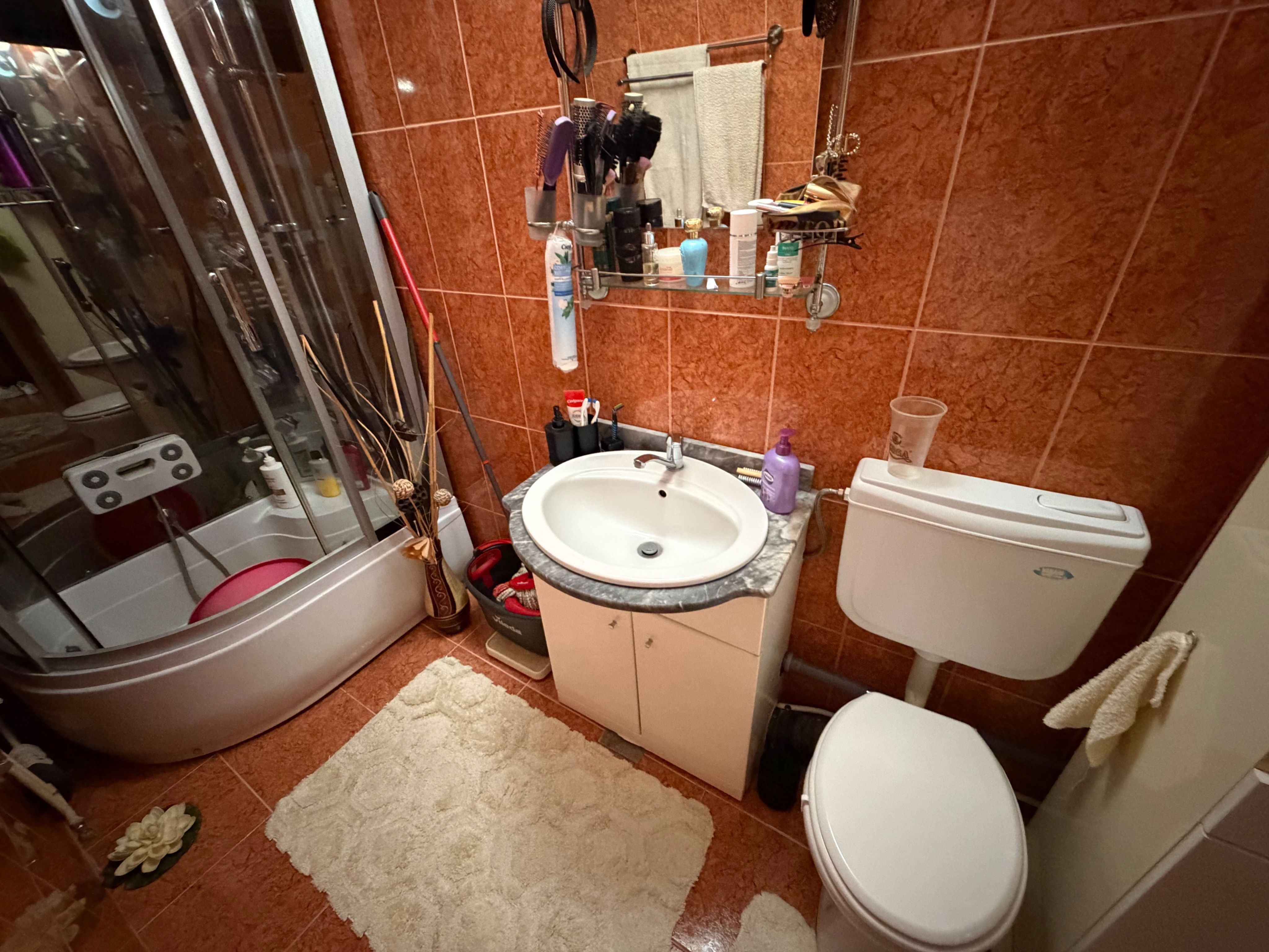 Apartament 2 camere, decomandat  - Cugir — fotografia 8